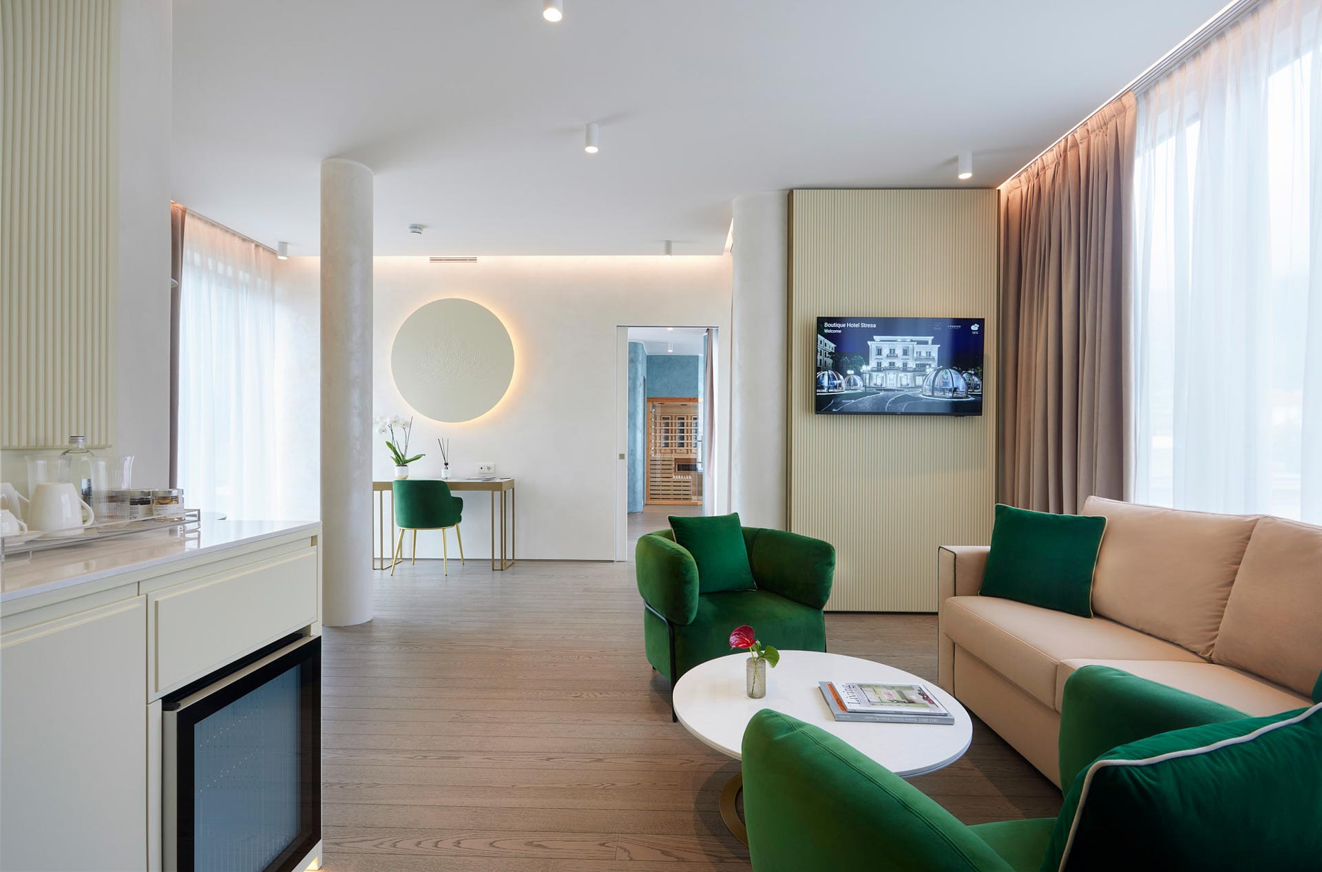 Signature Peacock Suite Living Area