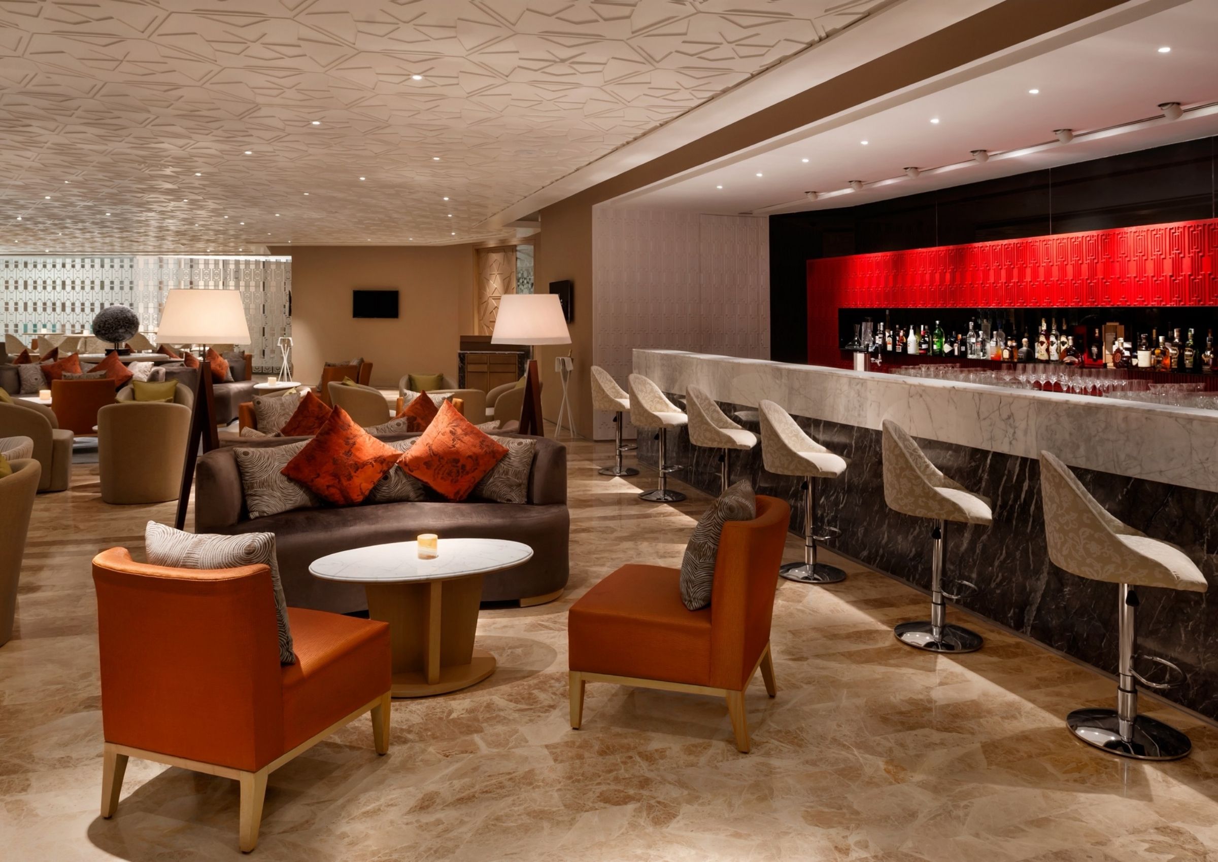 The Leela Ambience Convention Hotel, Delhi Lounge Bar