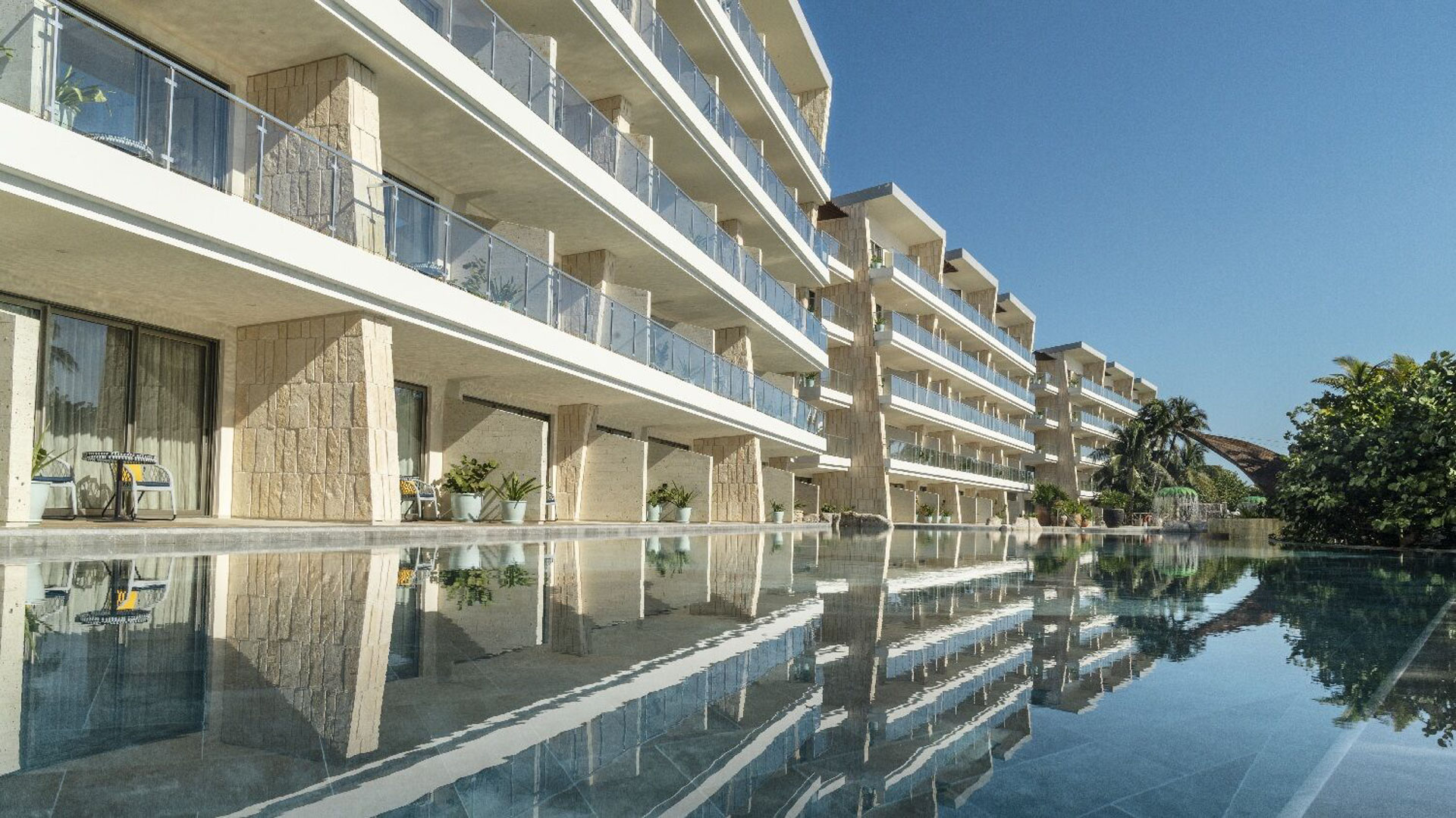 Exterior View of Guestroom Swim-up Balconies and Pool