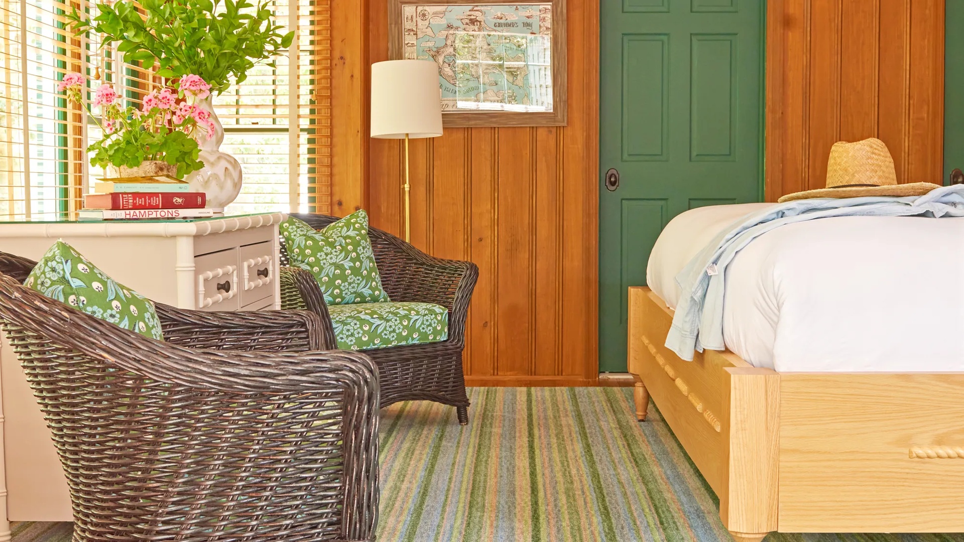 Fraser Cottage Bedroom Seating