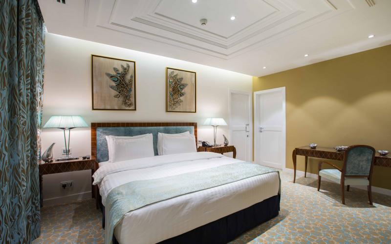 Guest room Bed