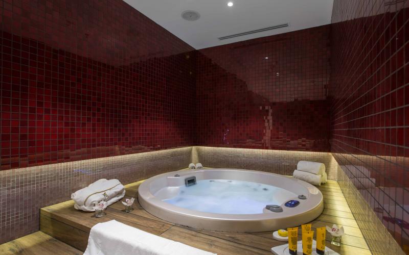 Hot tub