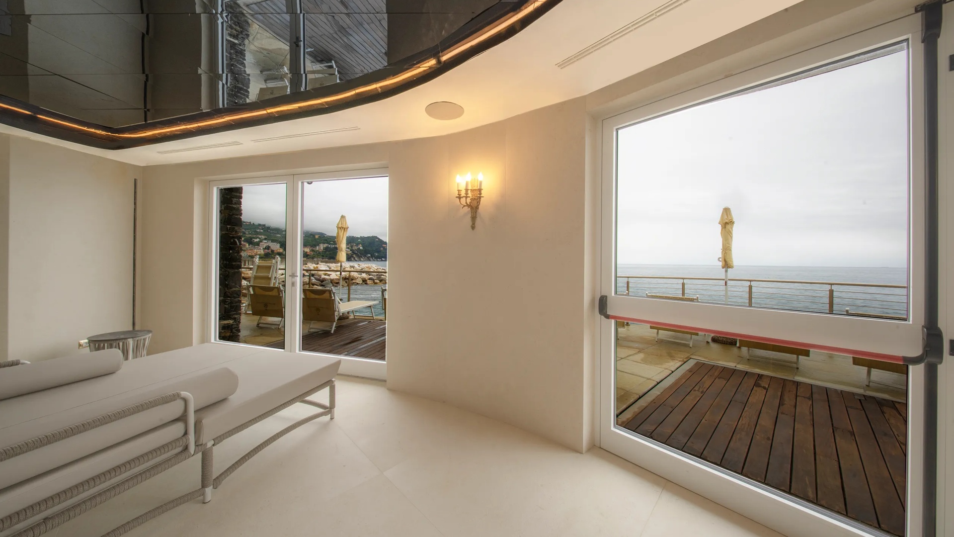Spa Relaxation Room with Sea View