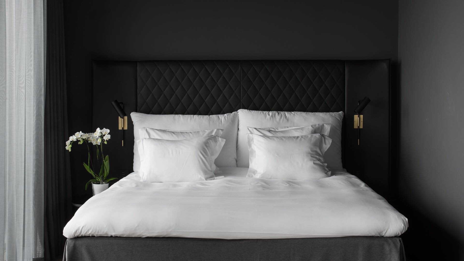 Guestroom or Suite Bed 