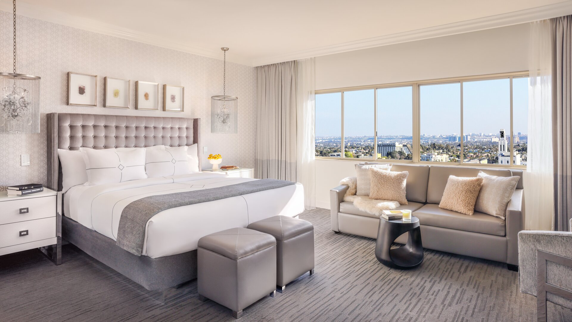 Huntley King Guest Room with City View