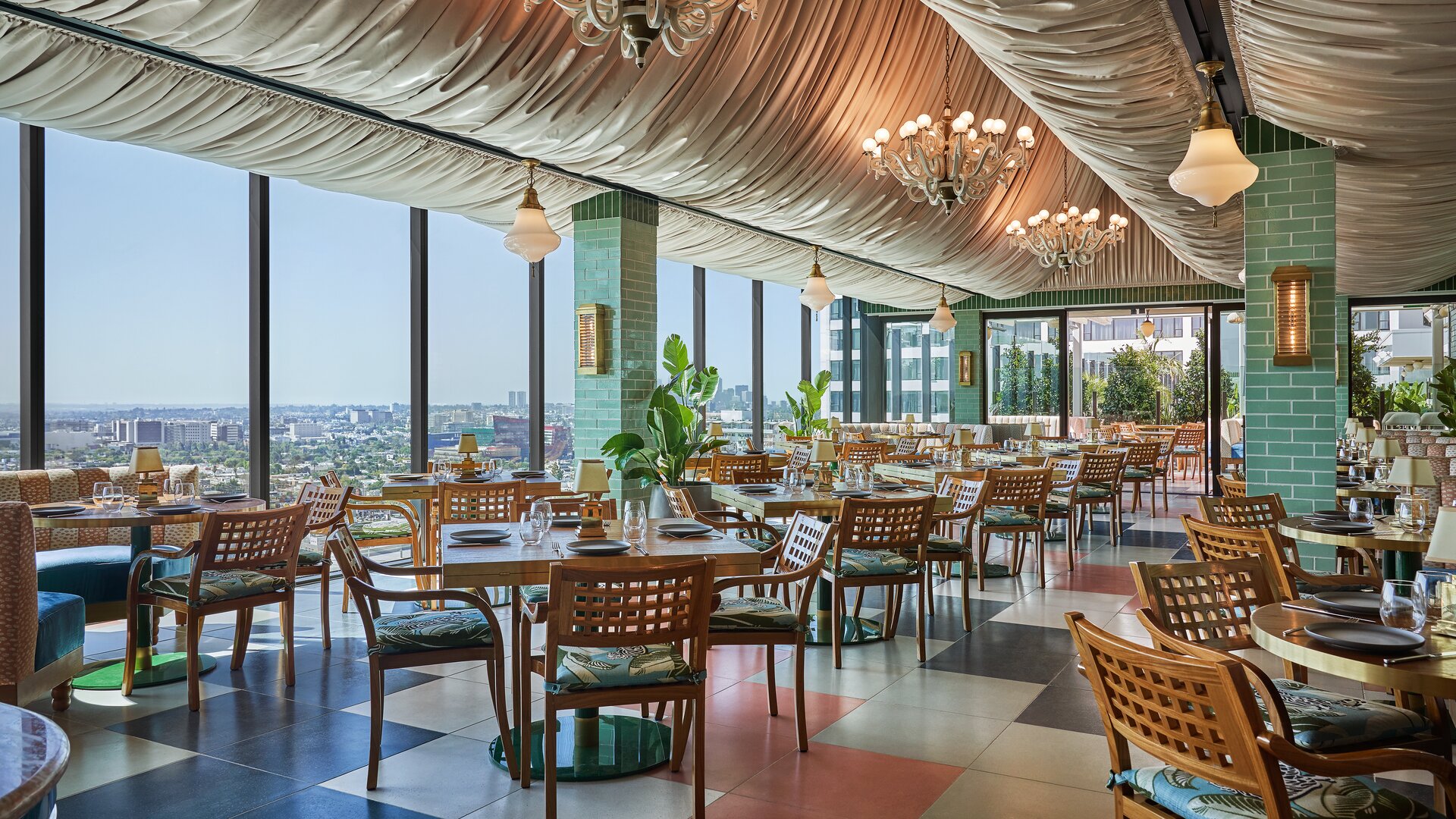 Merois Restaurant Dining Room