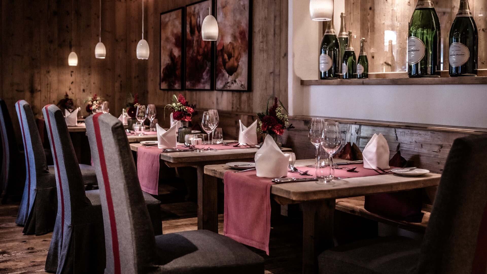 Kaminstube Restaurant