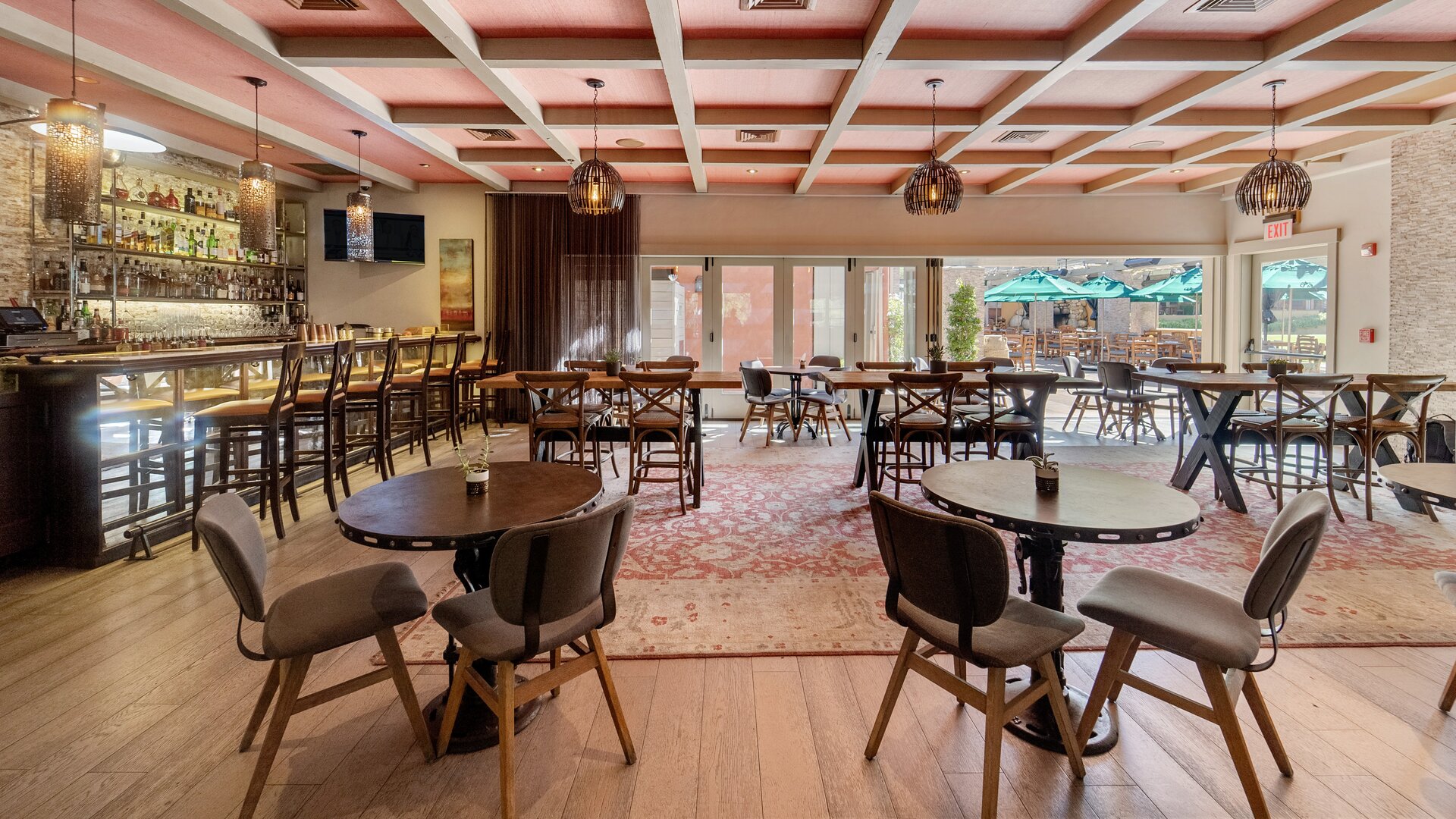 Lucia Restaurant Bar Space