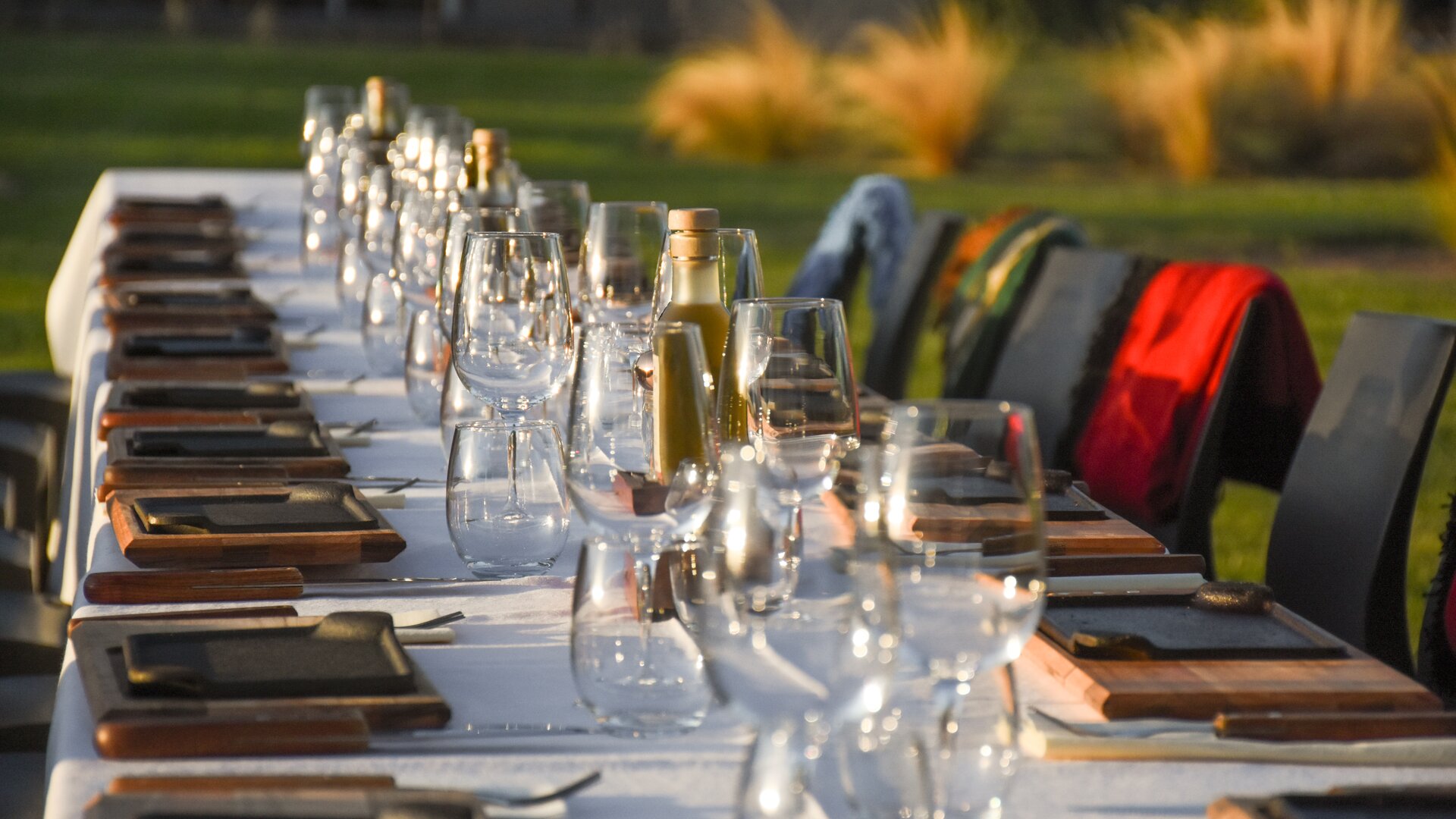 Entre Cielos | Asado Setting Outdoor Dining Table