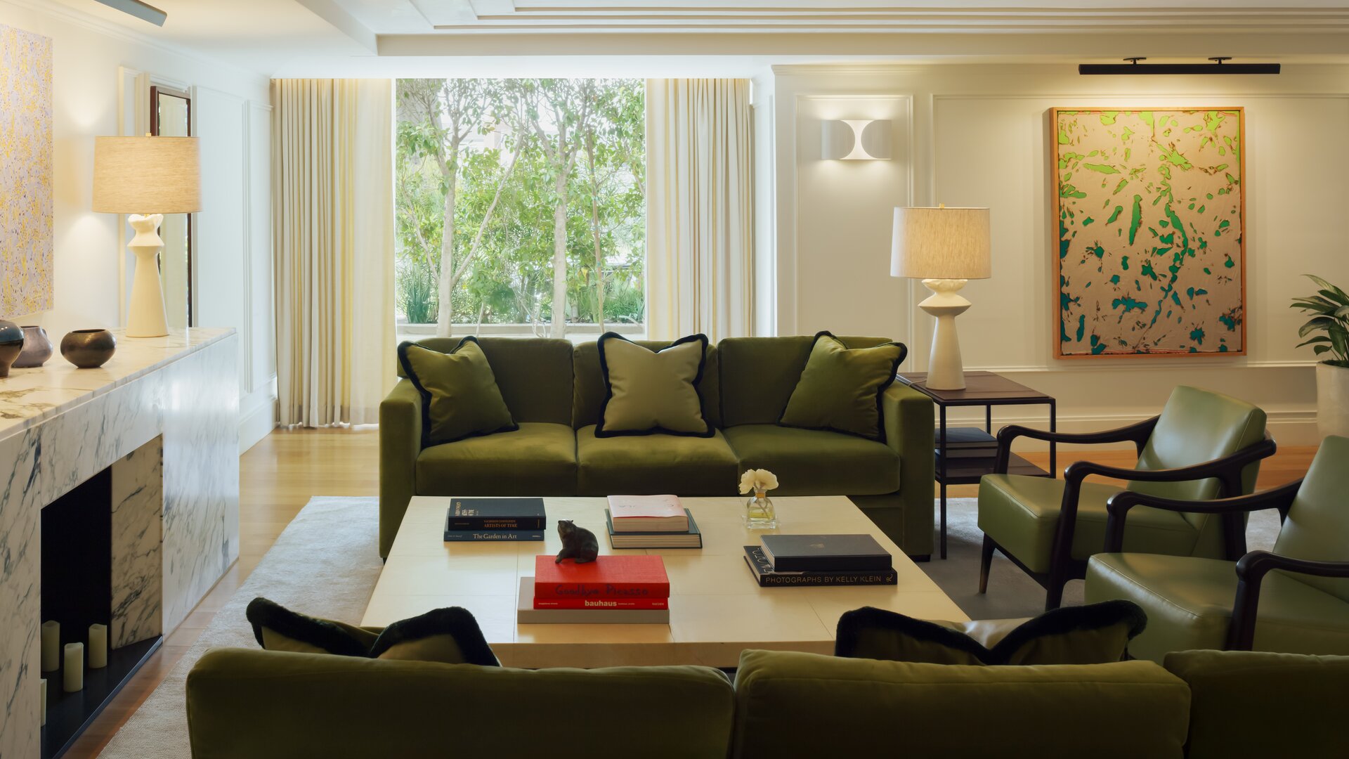 Alcova Lobby Lounge and Bar Window Seating