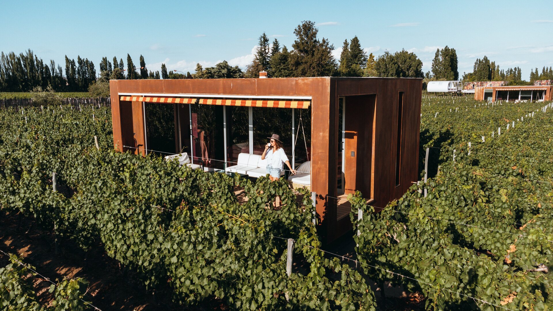 Vineyard Loft Suite Exterior