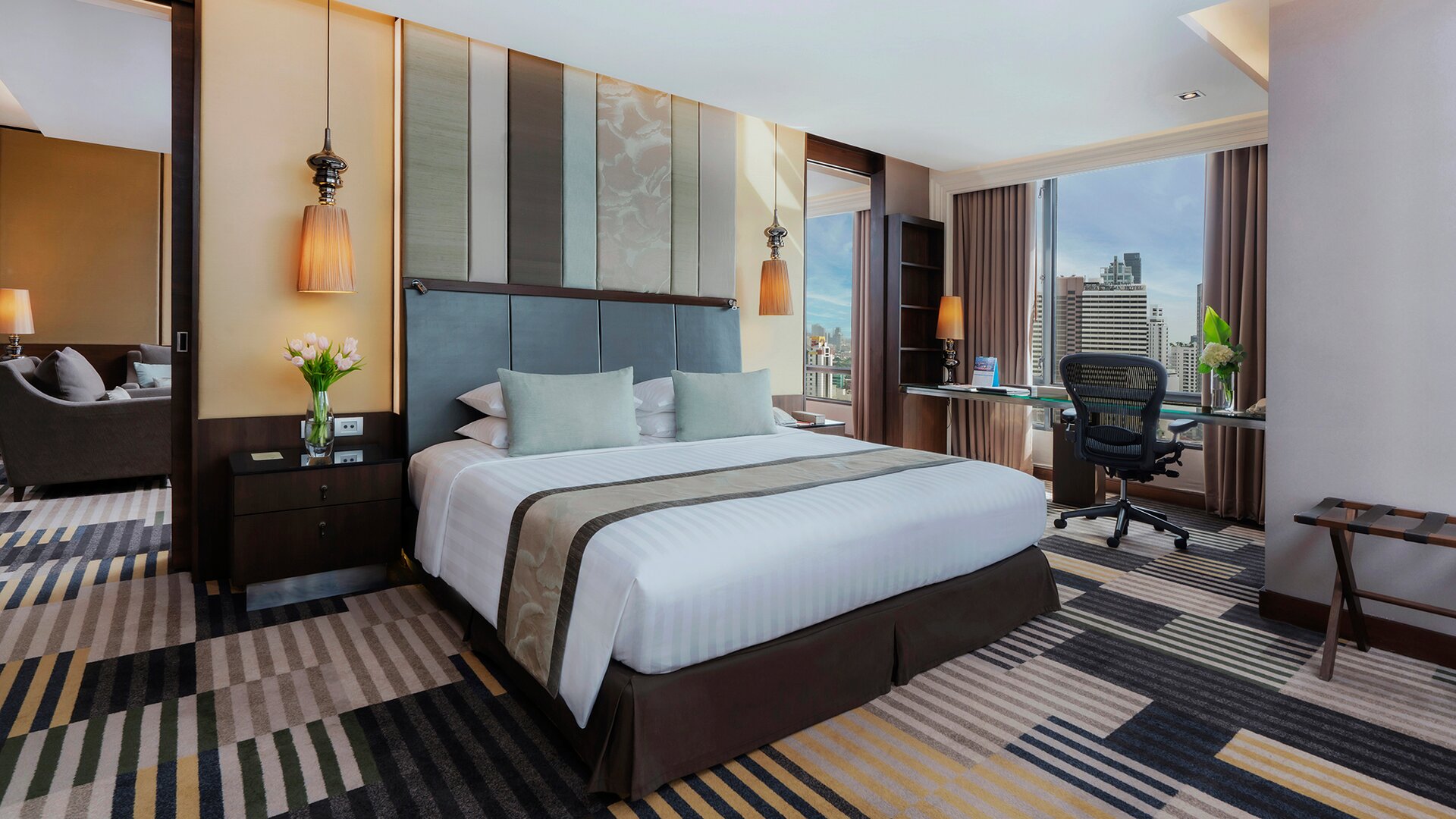 Executive Suite Bedroom