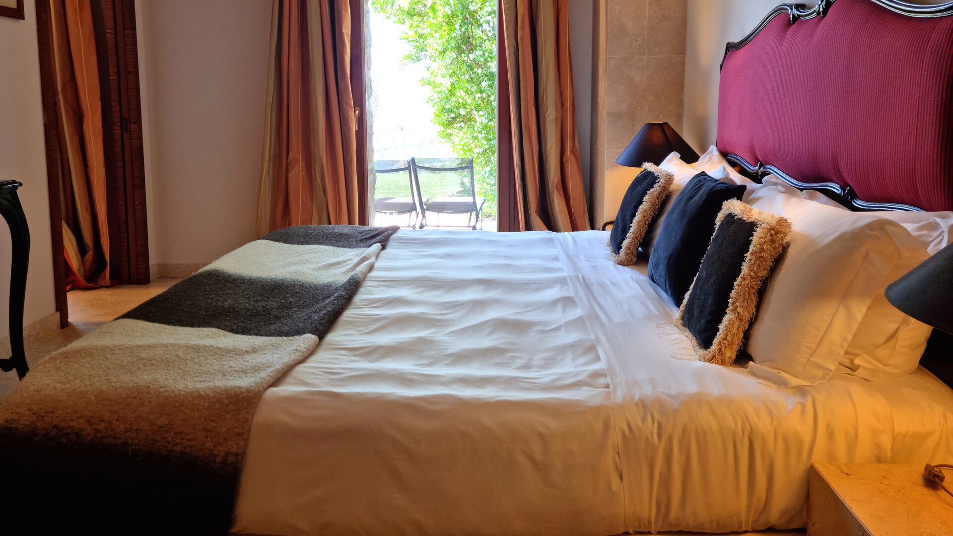 Suite Bedroom
