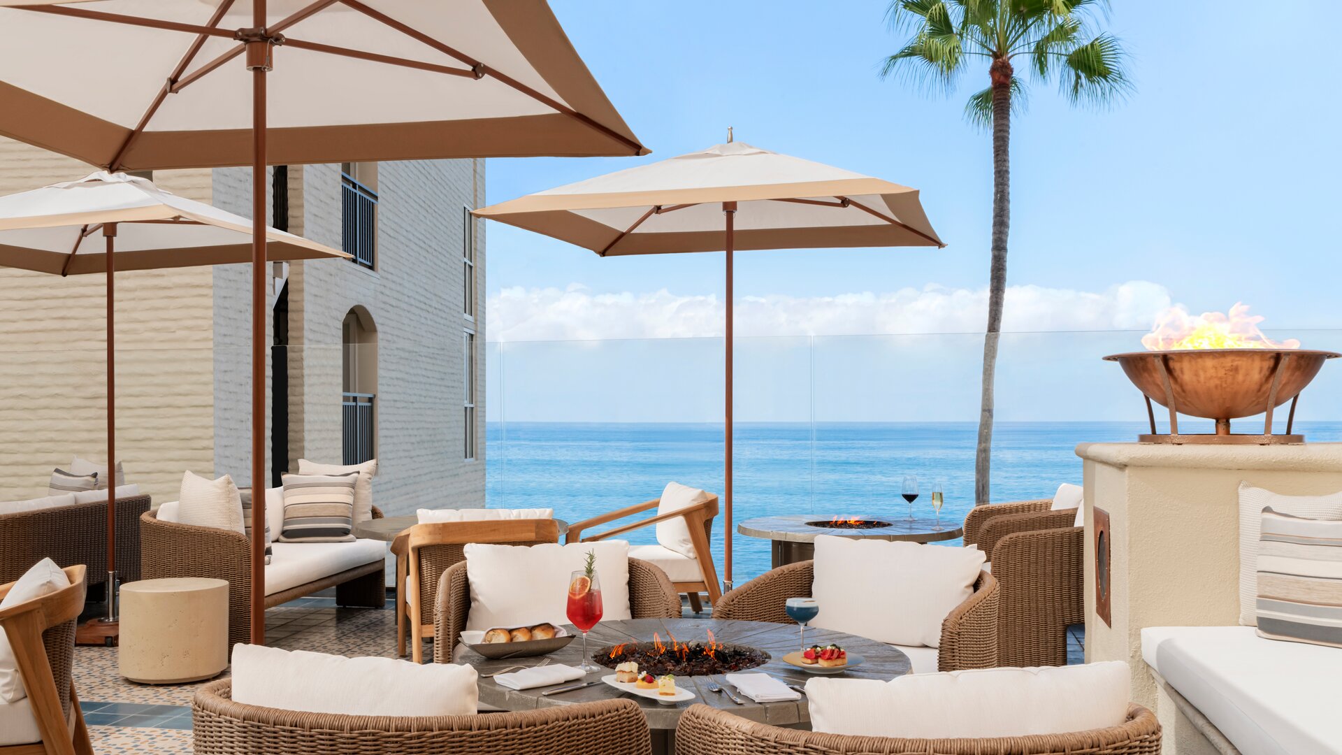 Bella Vista Terrace Dining Area
