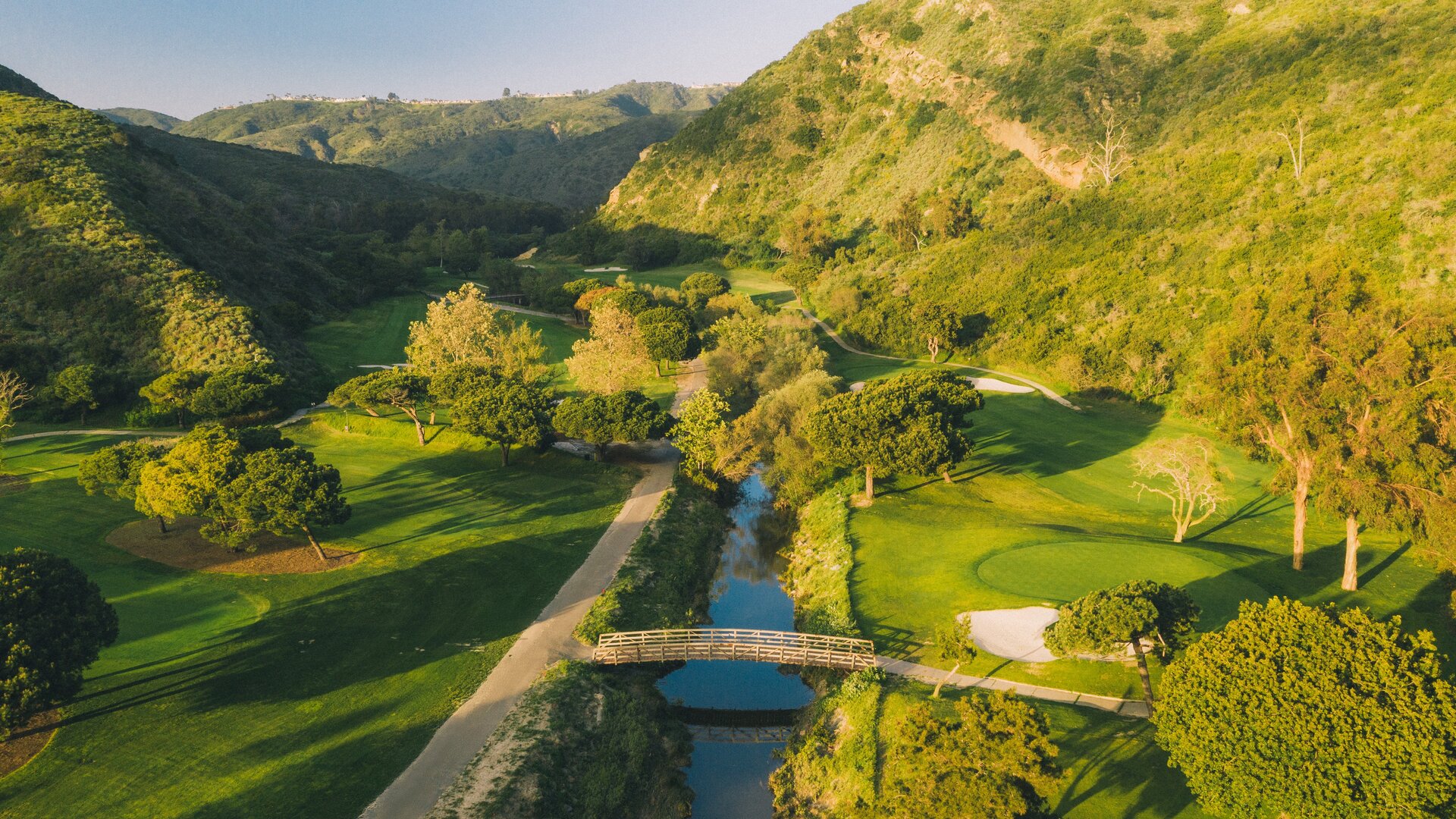 Golf Courses with Creek and Bridges