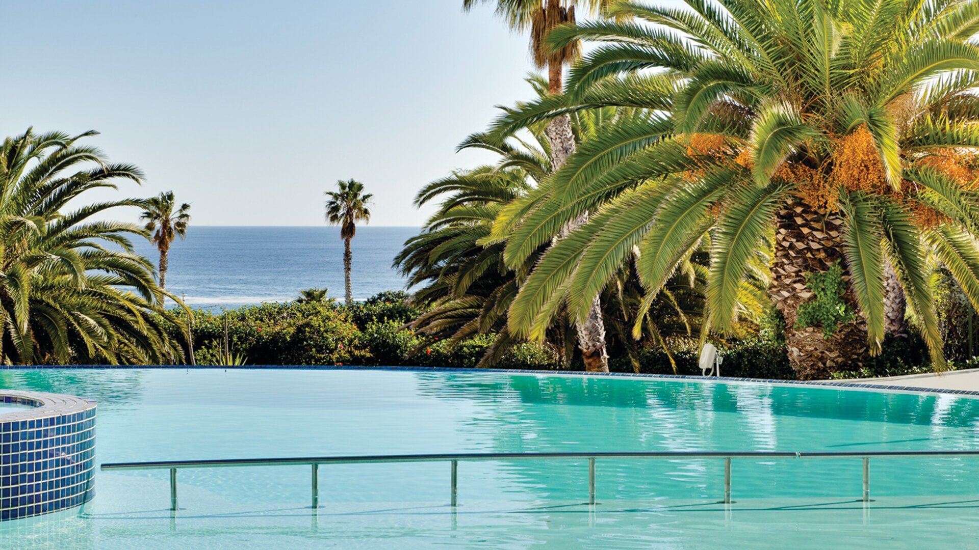 Outdoor Infinity Pool