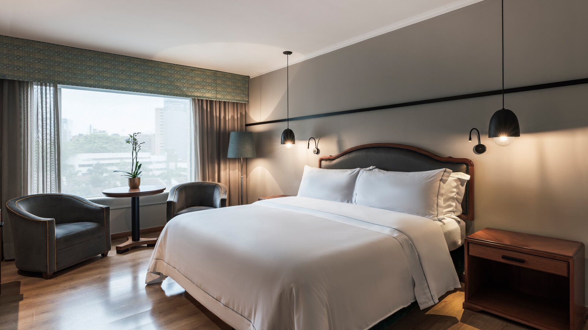 Superior Queen Guestroom