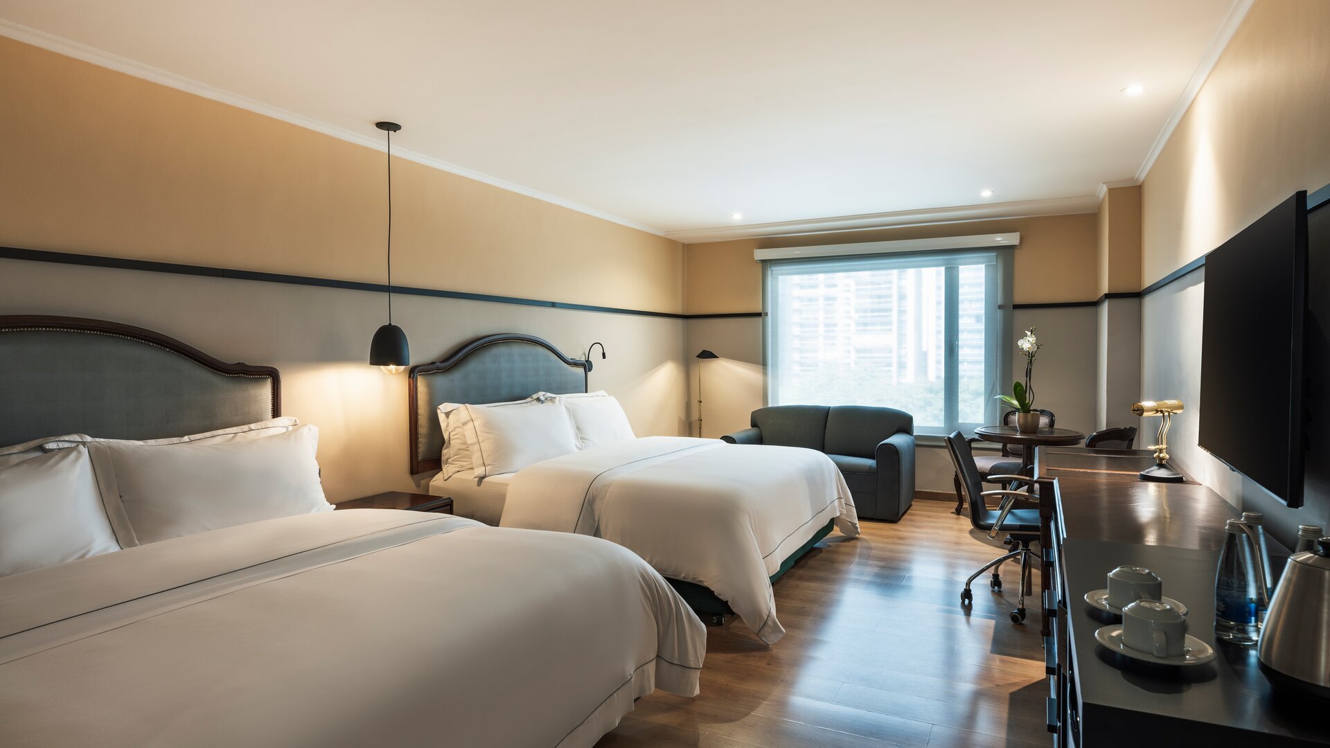 Superior Twin Guestroom