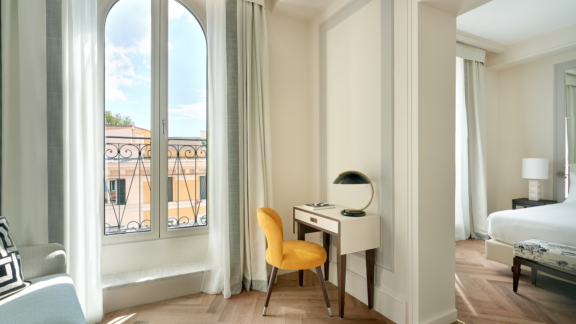 Junior Suite Living Space