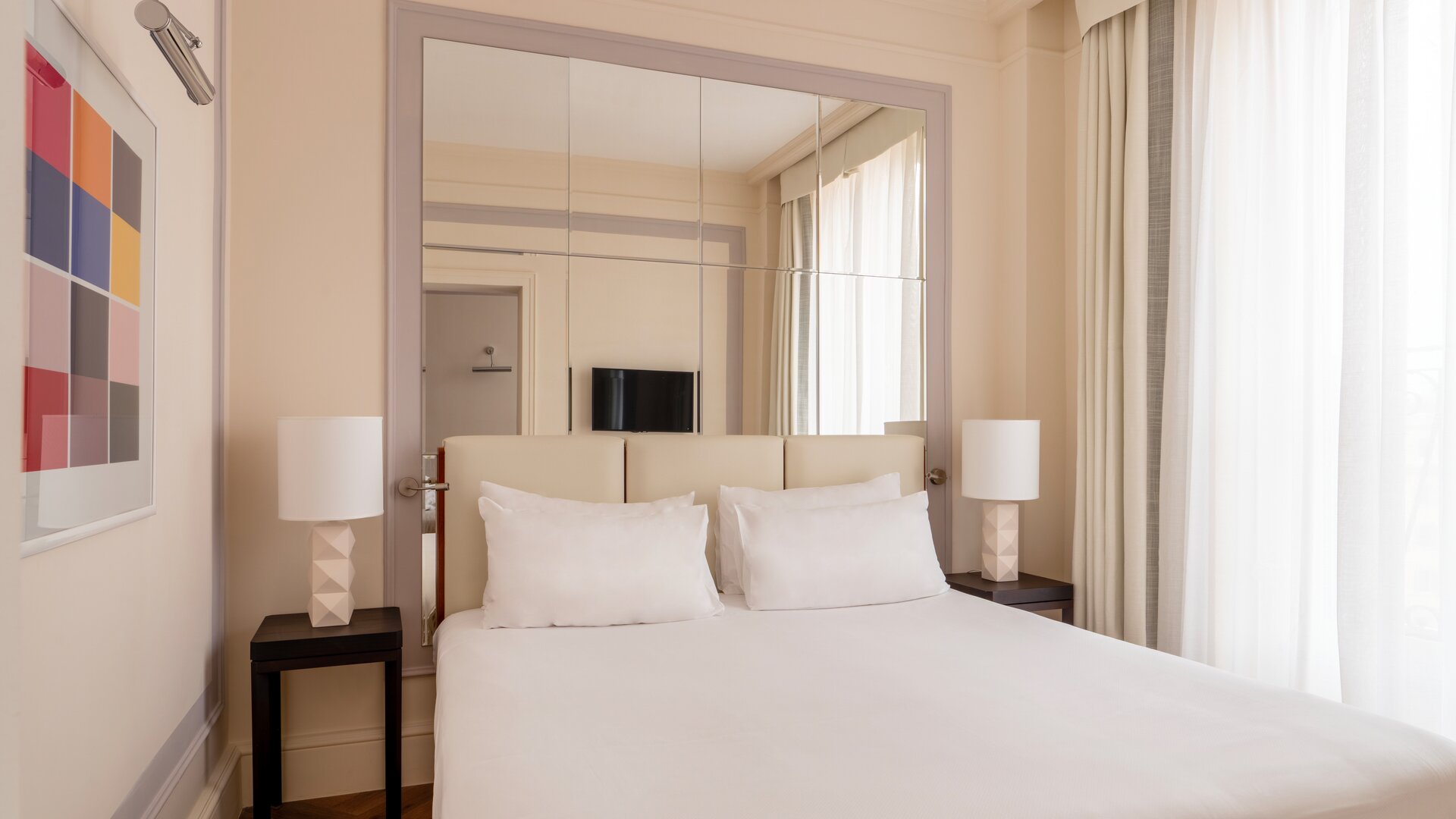 Suite Bedroom