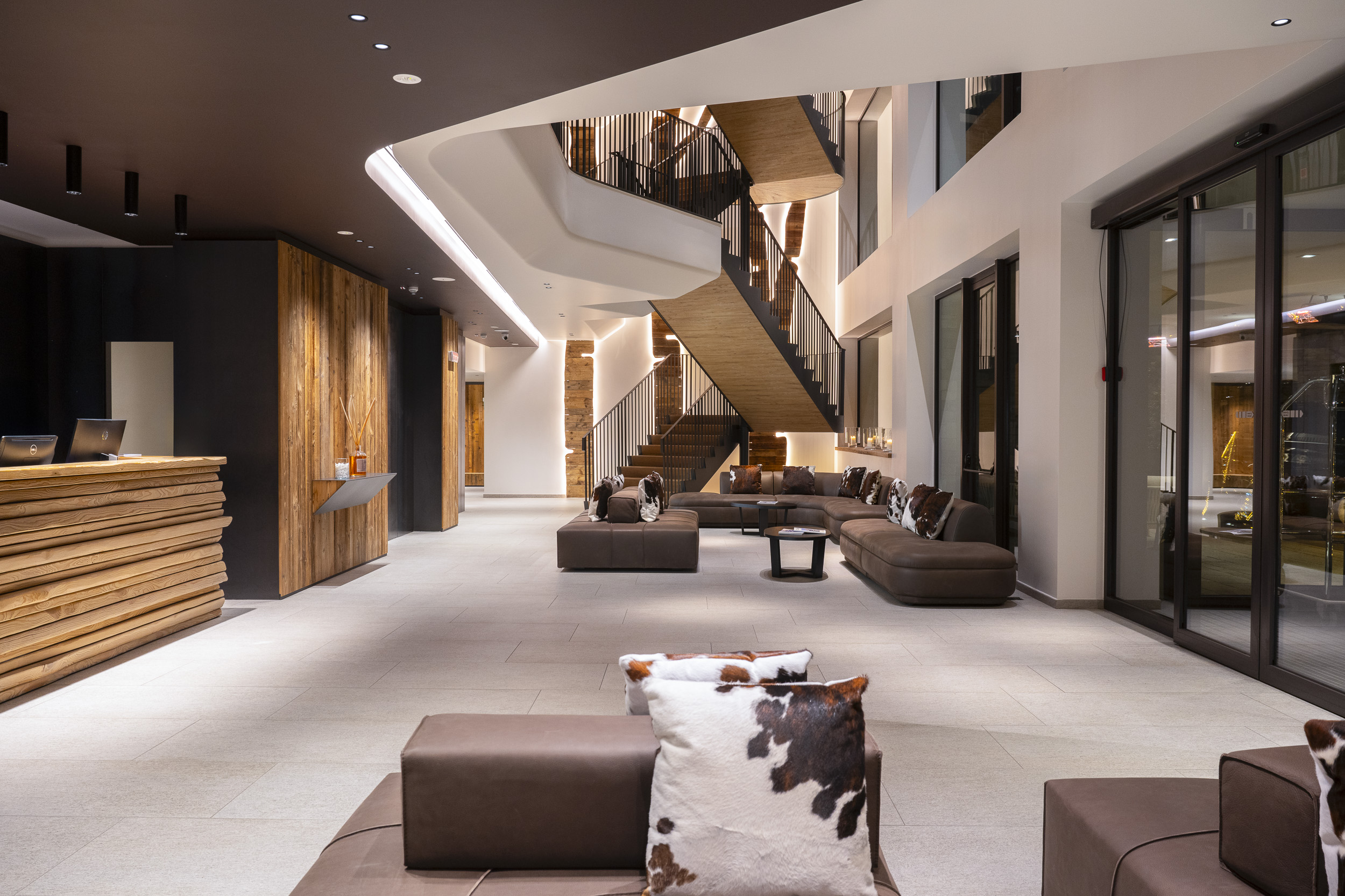 Grand Hotel Courmayeur Mont Blanc Reception and Stairs