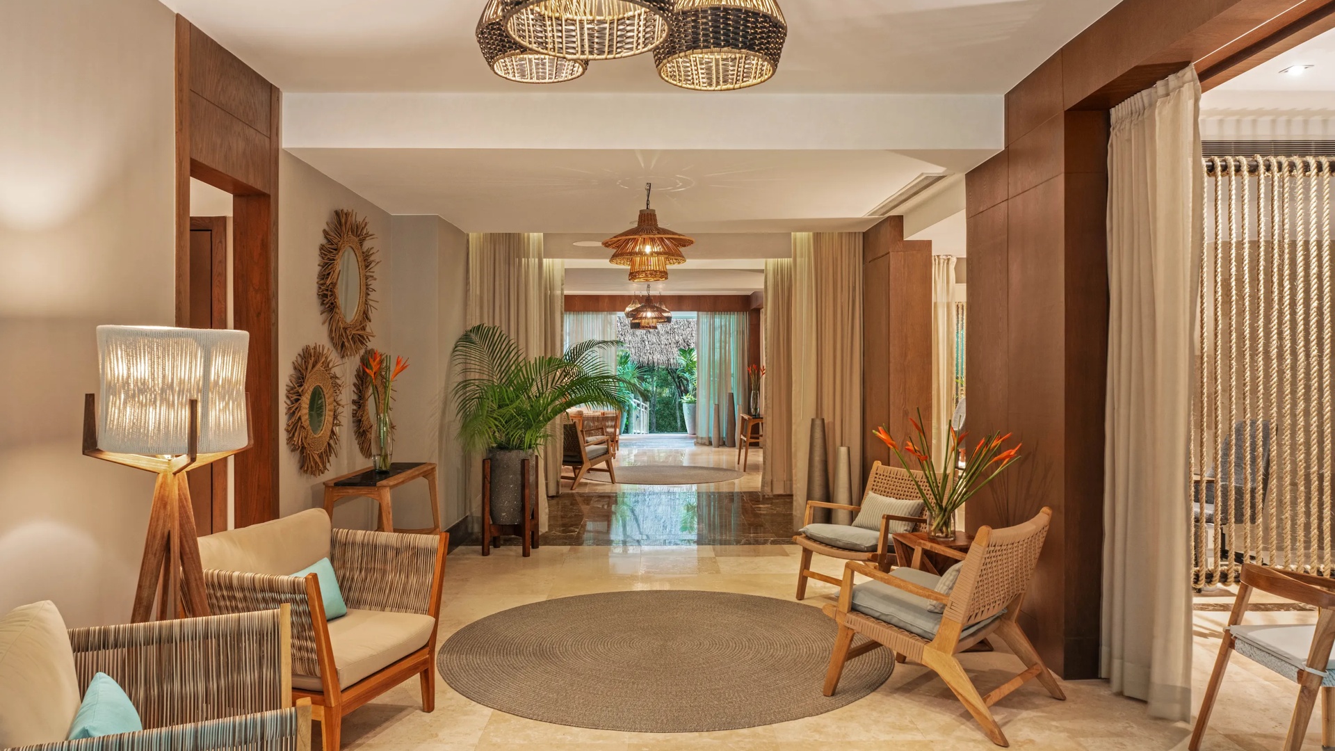 Lobby Hall