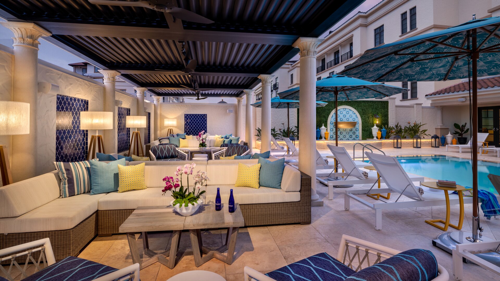 Outdoor Rooftop Pool Lounge Spaces
