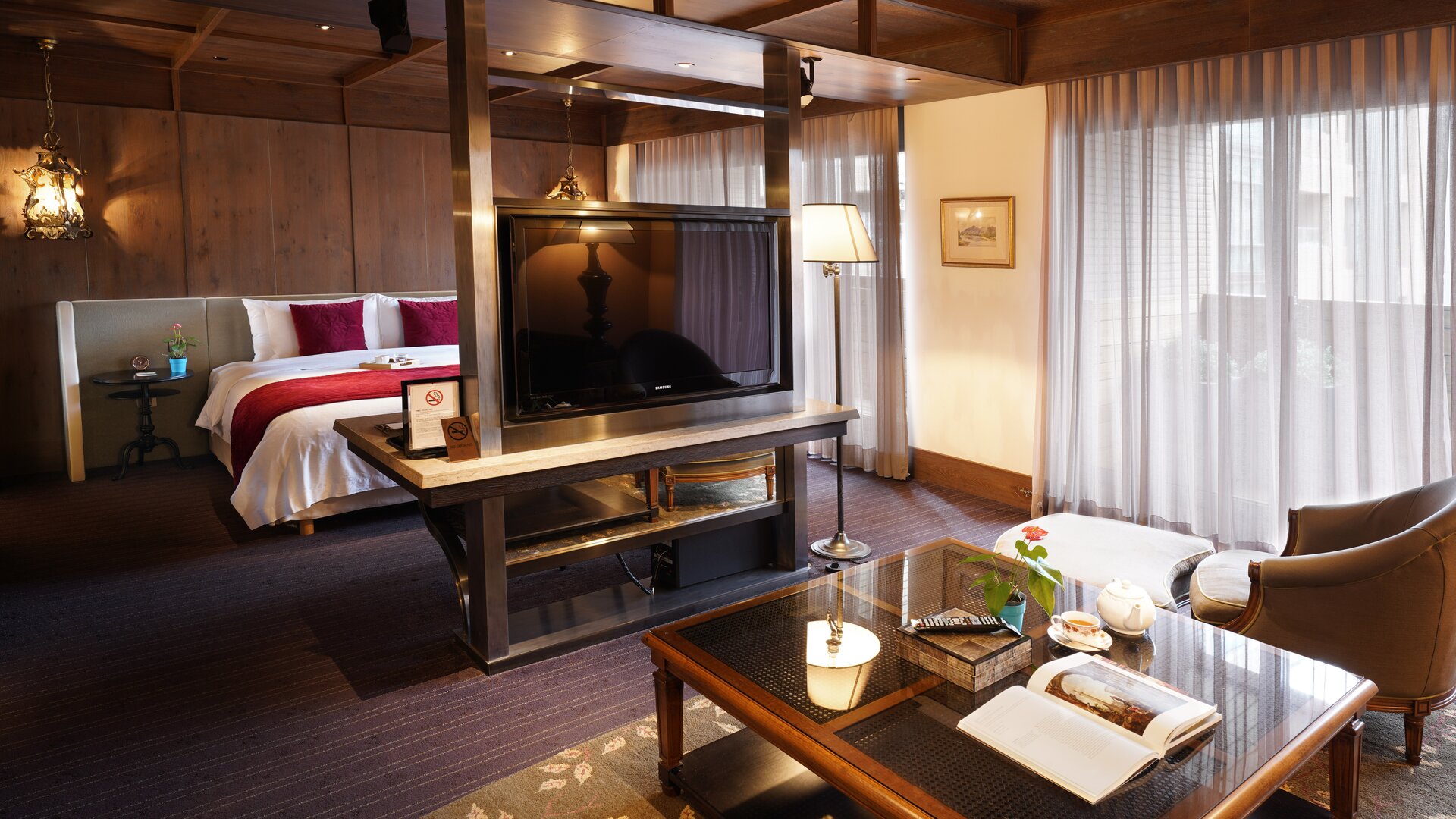 Deluxe Suite Bedroom Overview