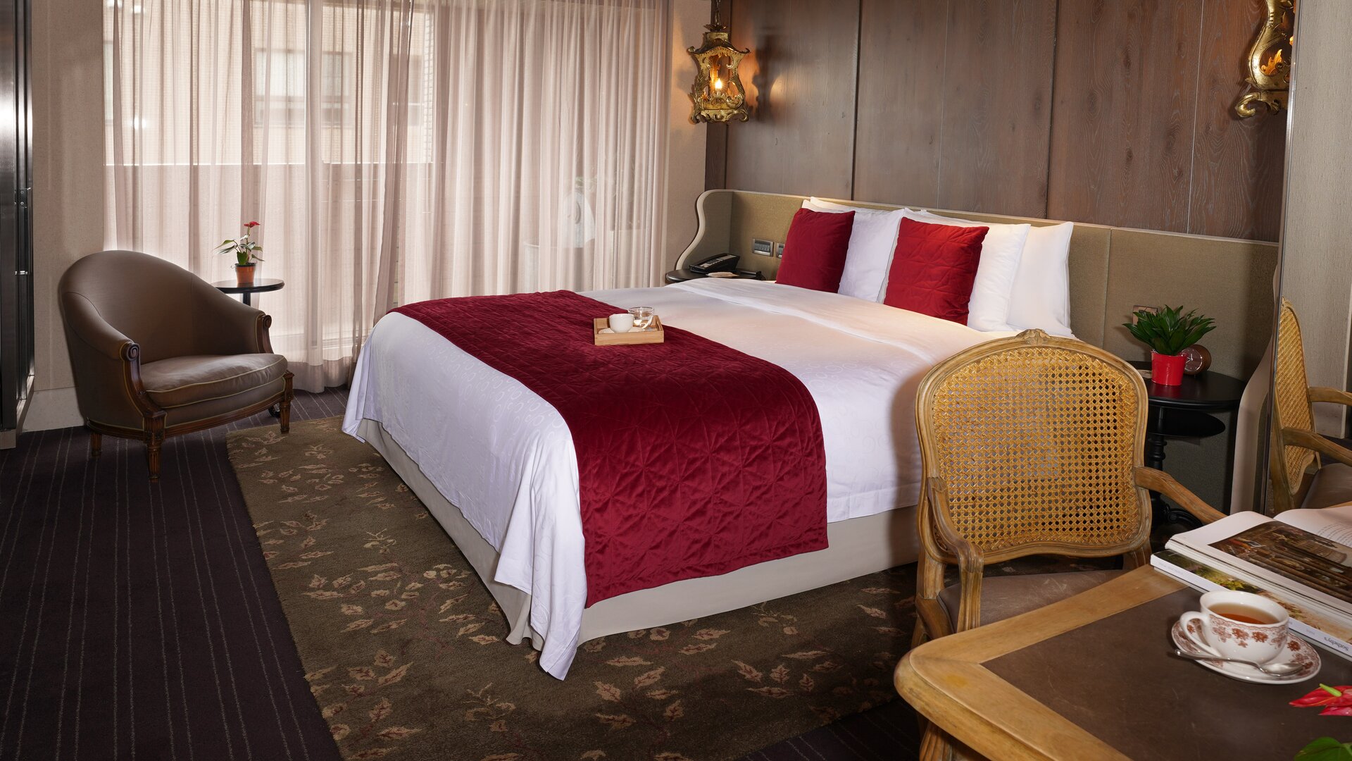 Premier Suite Bedroom