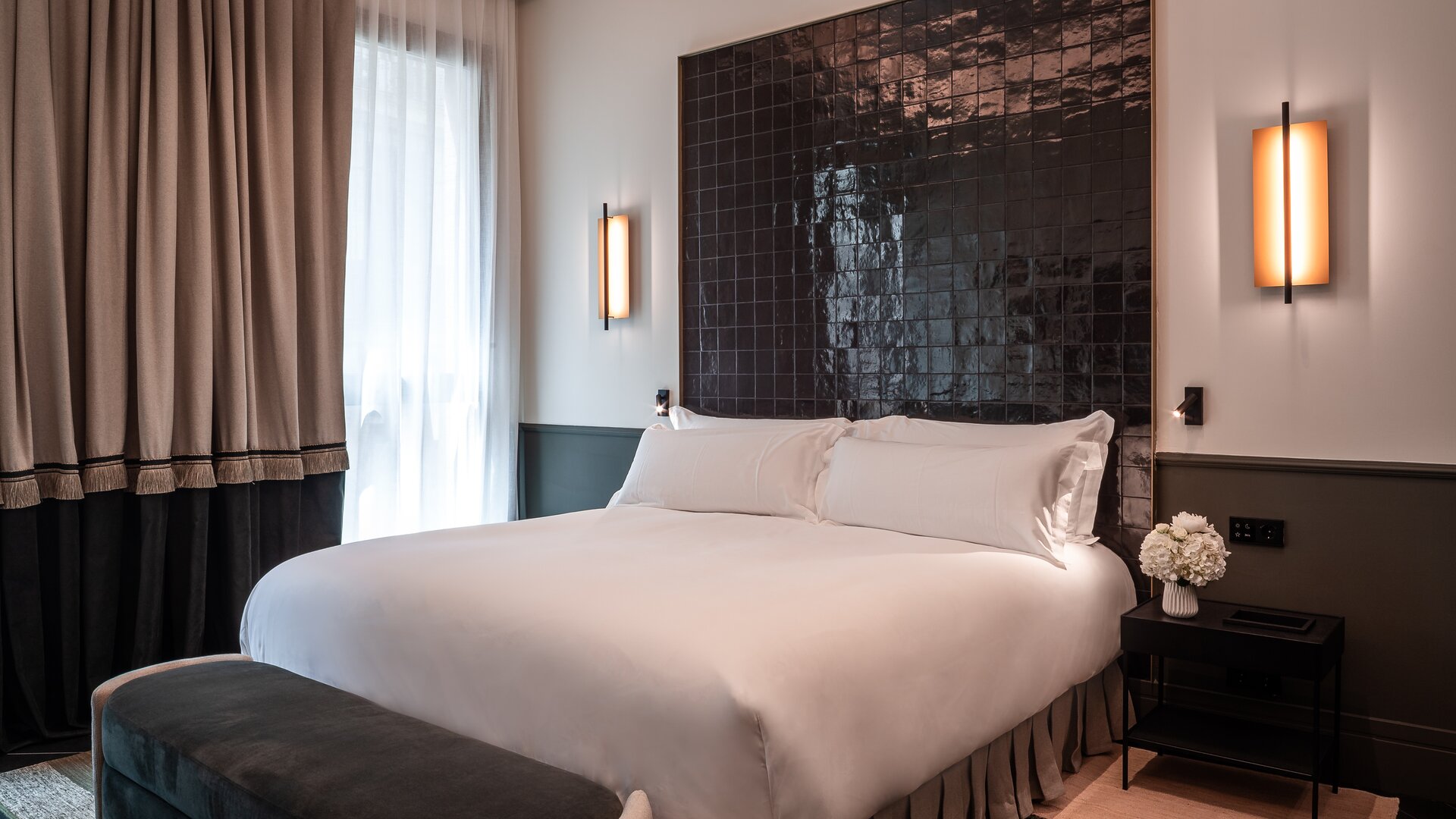 Suite Bedroom