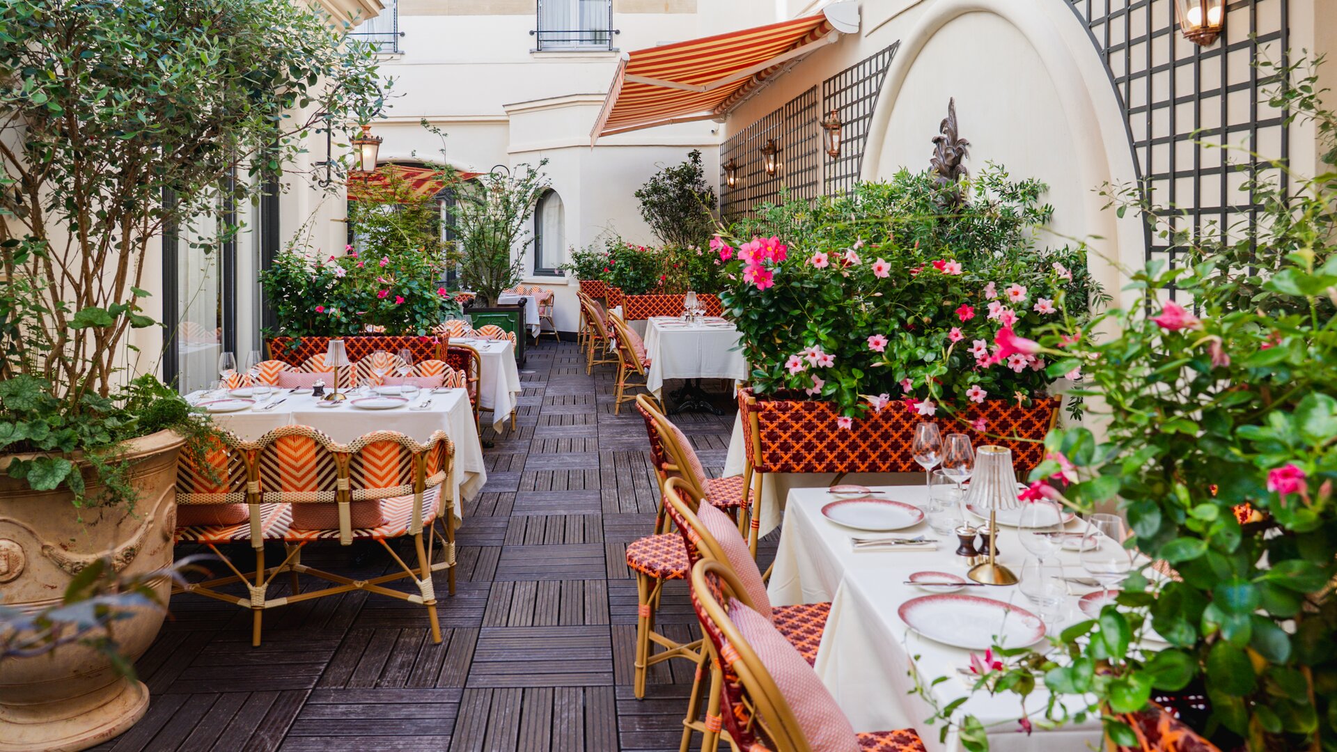 Terrace Dining