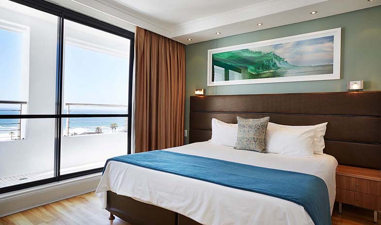 Sea Facing one bedroom apt with balcony