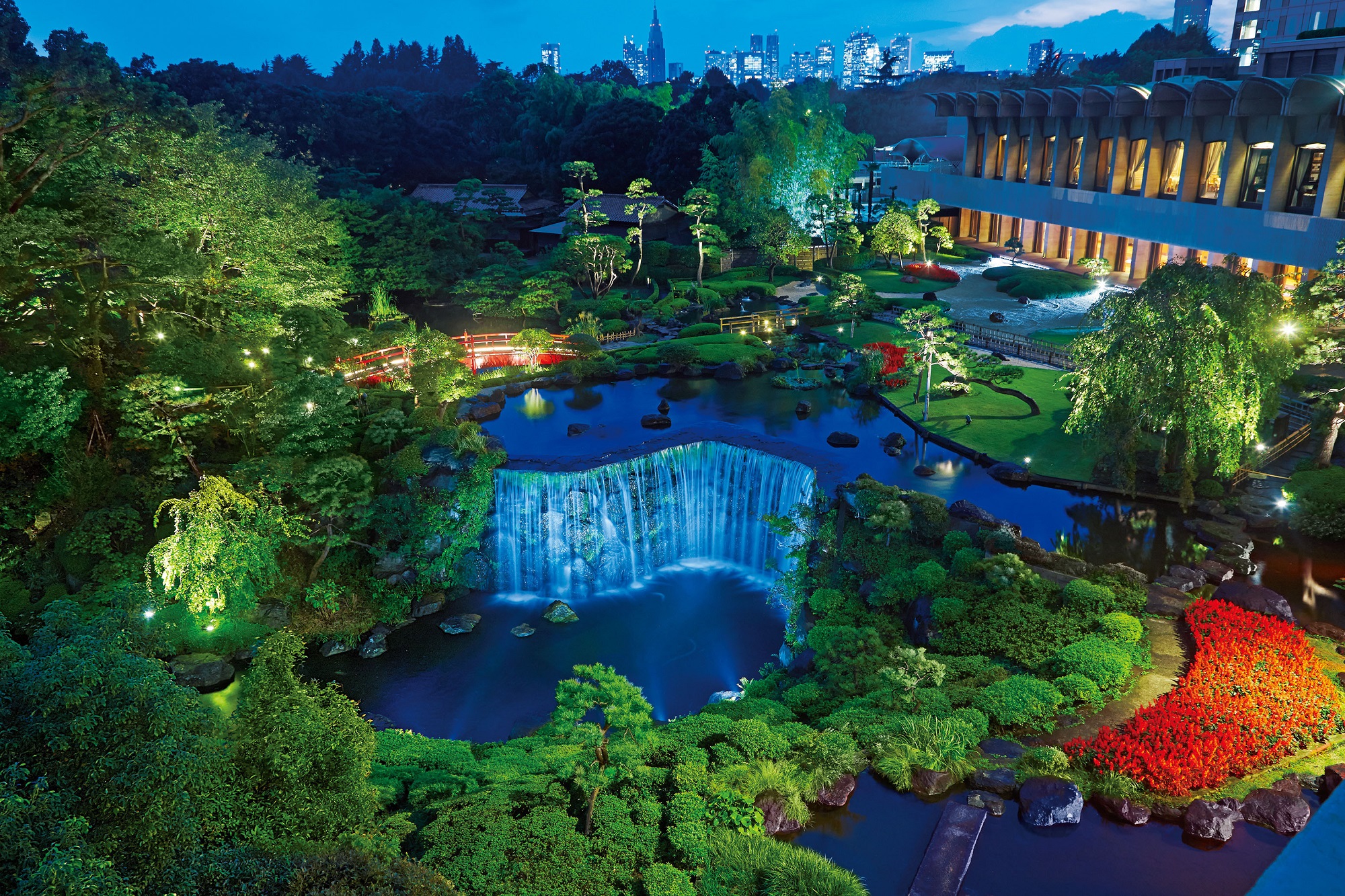 Hotel New Otani Tokyo, "EXECUTIVE HOUSE ZEN" Japanese Garden at Night