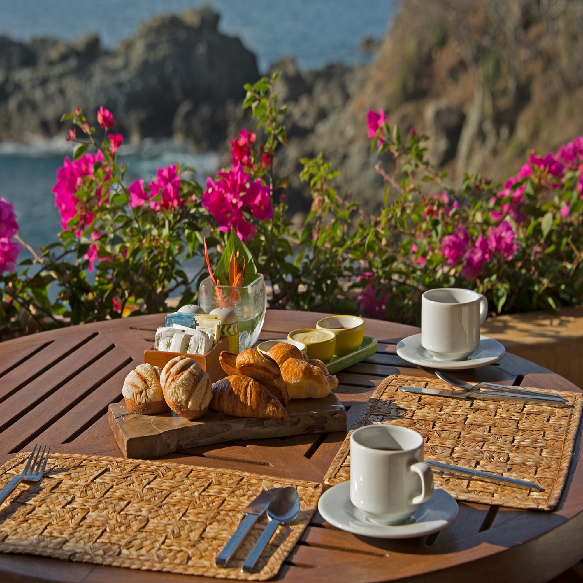 Rocas Restaurant Outdoor Oceanside