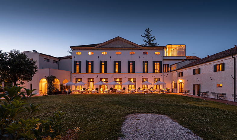 Hotel Villa Barbarich Venice Mestre at Night