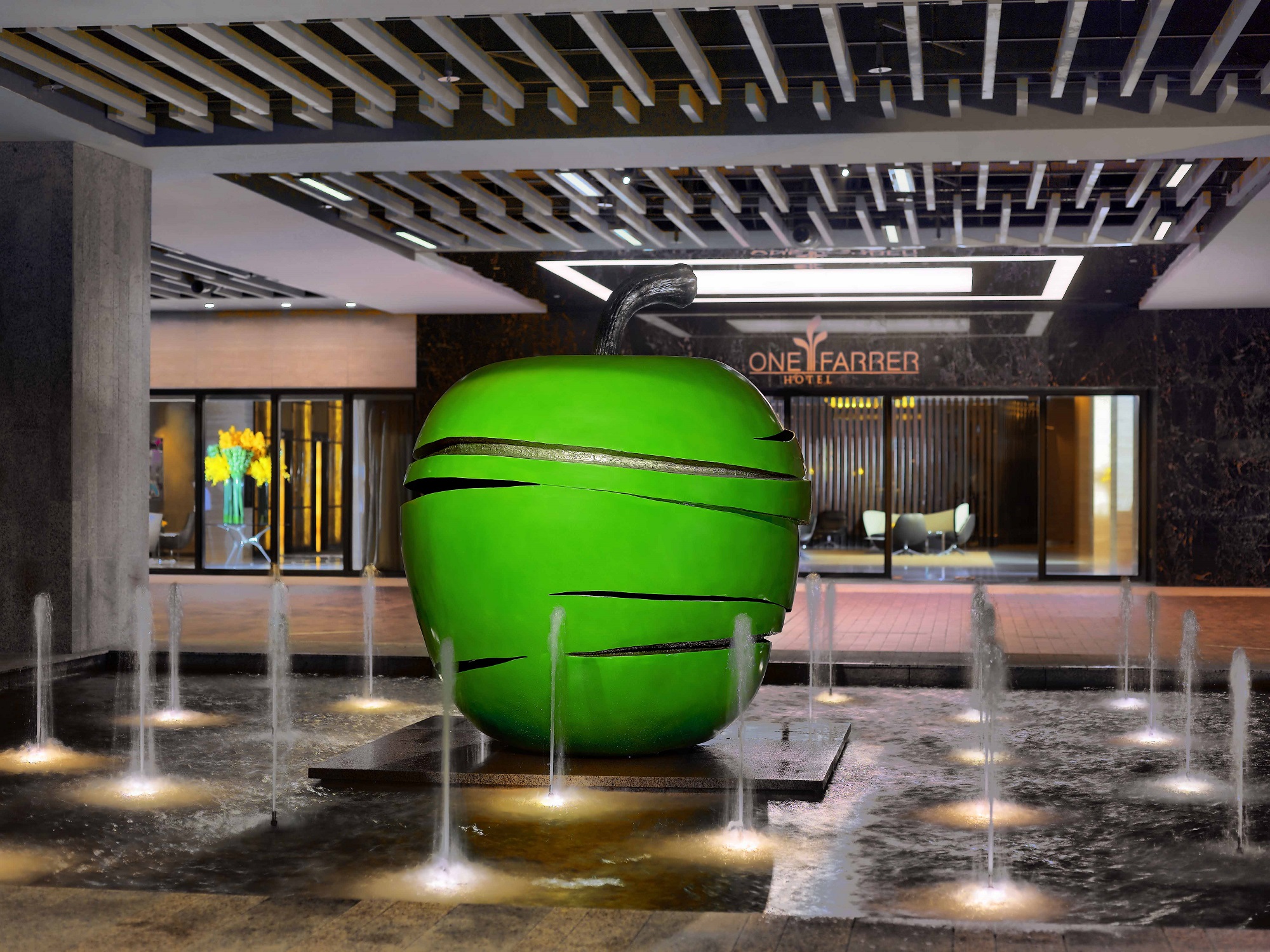 Hotel Art - Green Apple