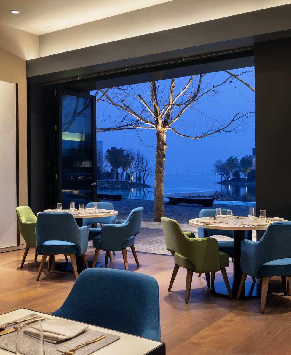 Tea Lounge with view