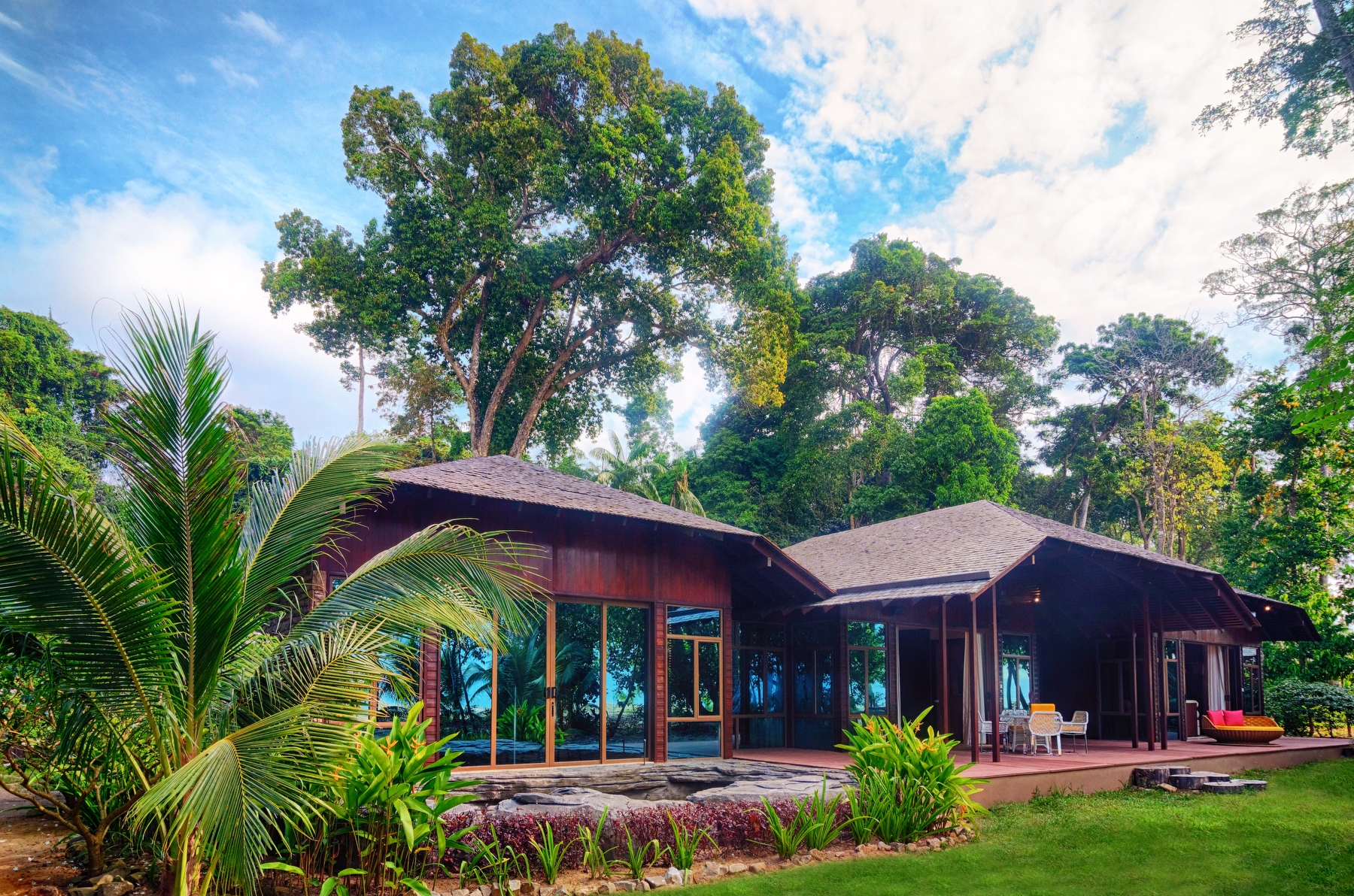 Borneo Eagle Spa Villa