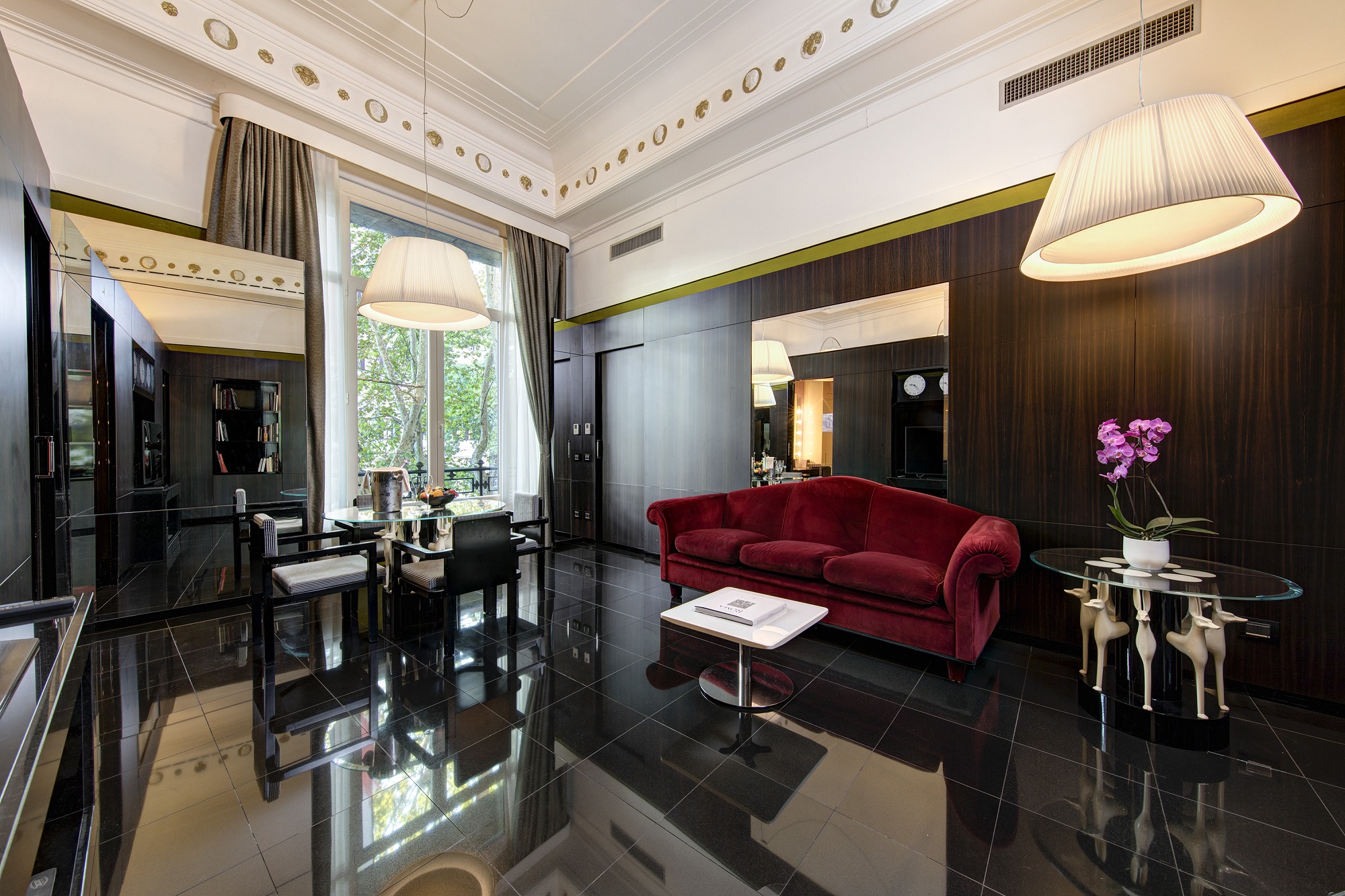 Signature Suite