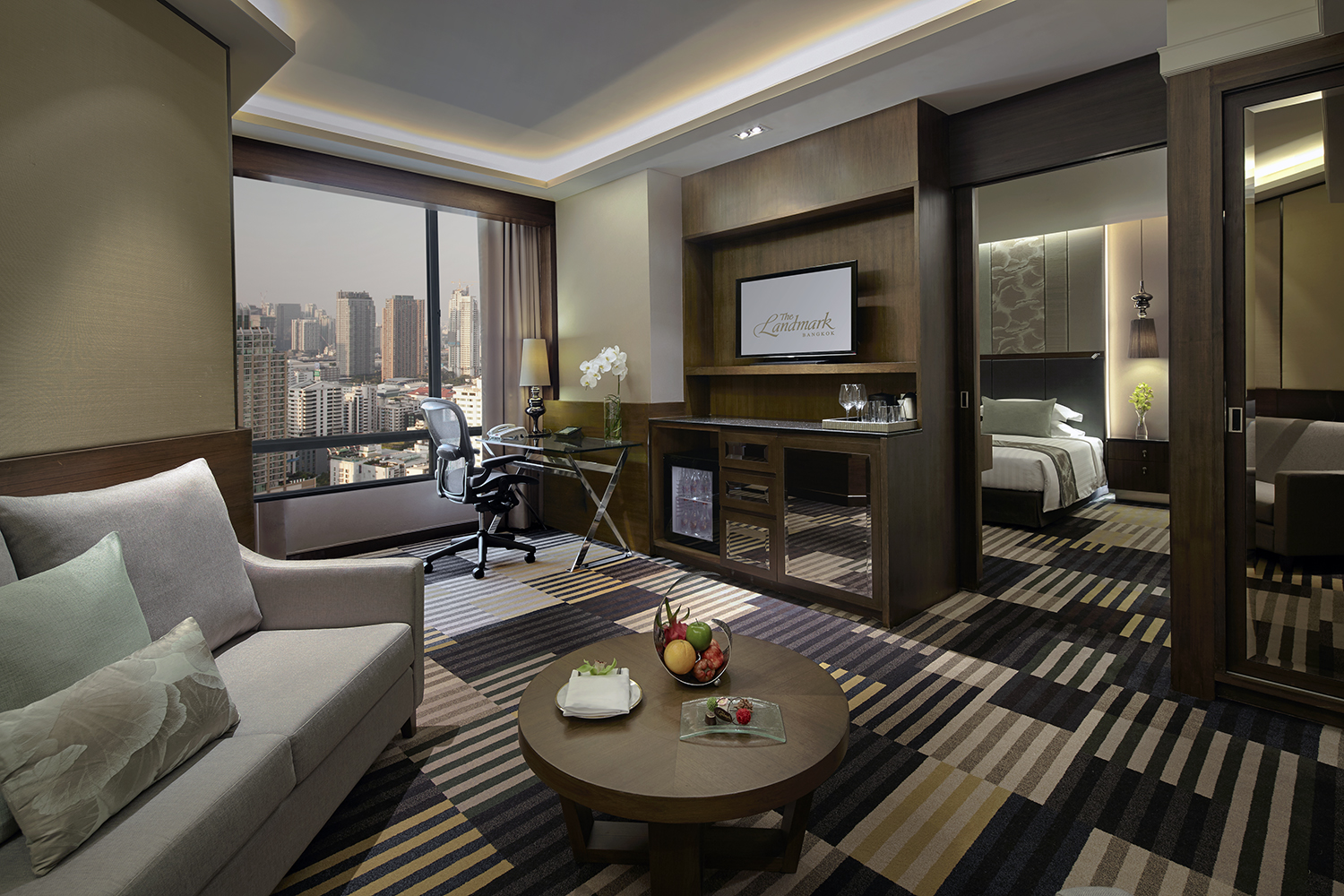 Deluxe Suite