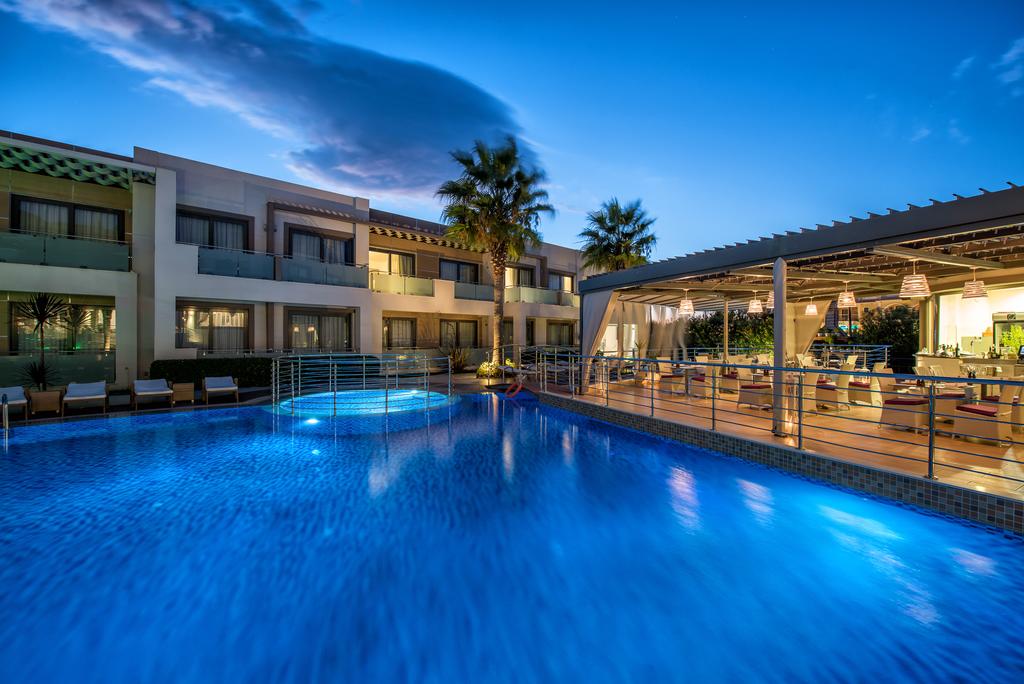 Lesante Classic Luxury Hotel & Spa Pool at Night