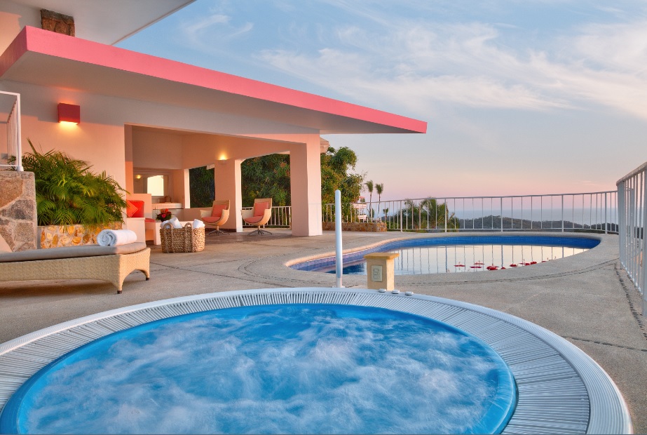 Master Suite Jacuzzi