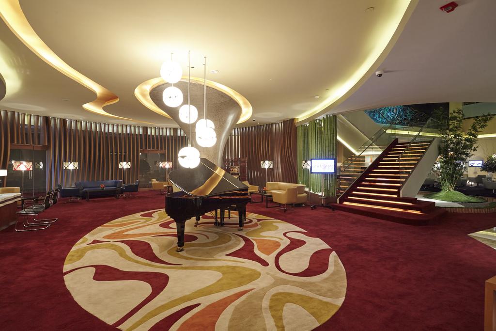 Piano Lobby