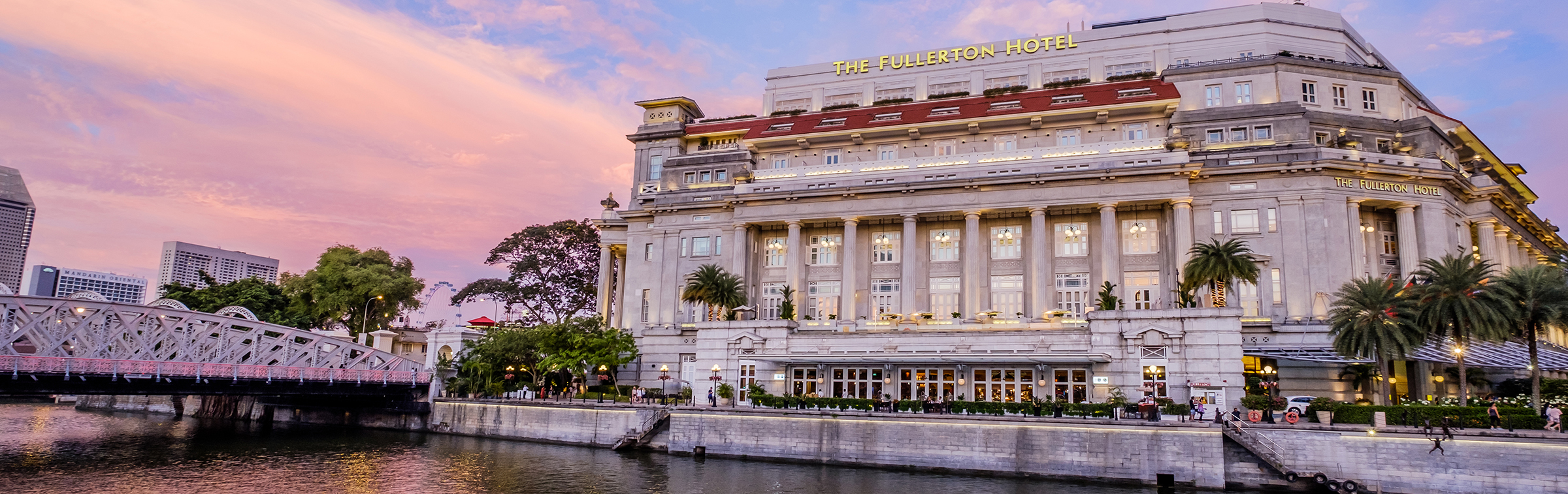 The Fullerton Hotel Singapore Exterior