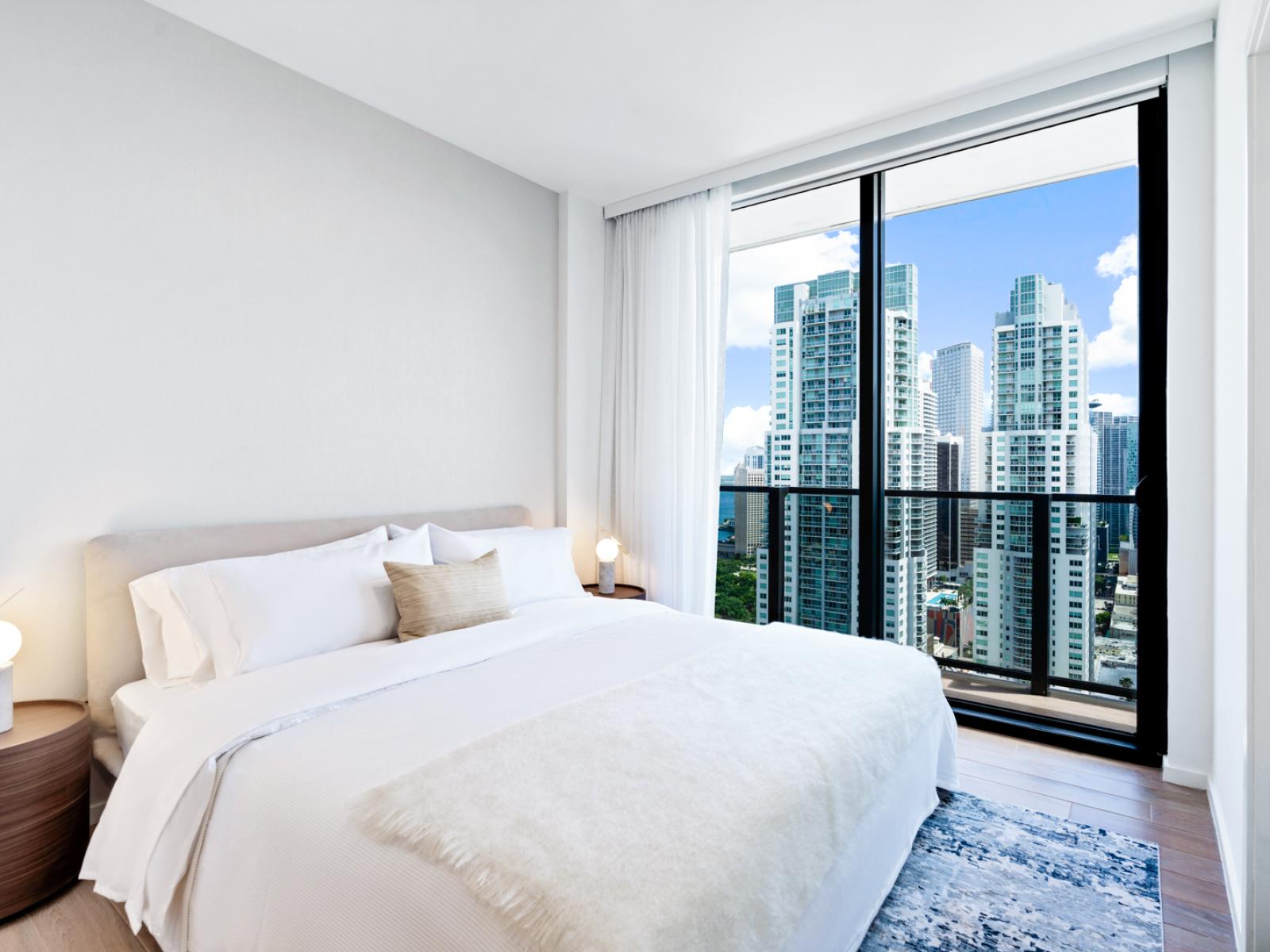 City View Three Bedroom Suite with King/Queen/Two Twins ADA