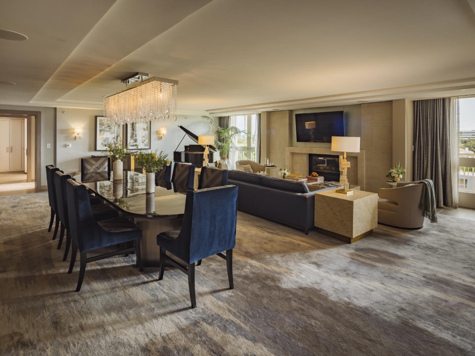 Palm Suite Living Room