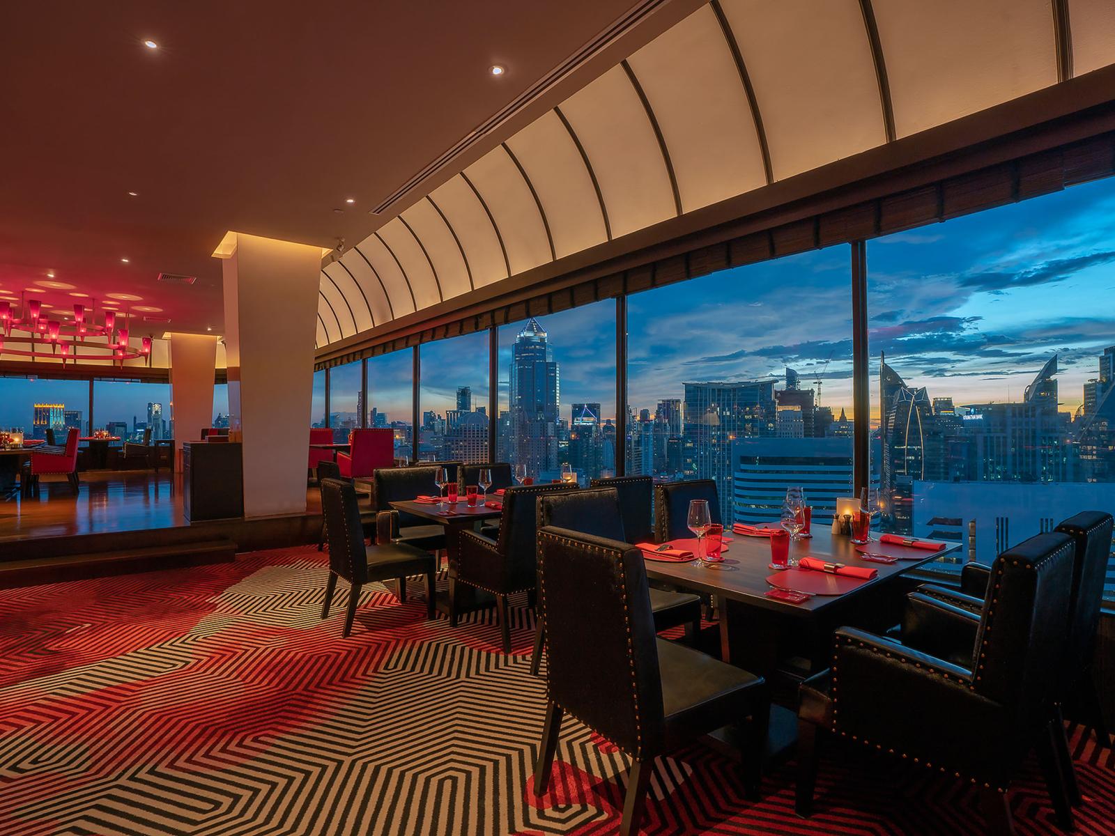 The Landmark Bangkok | Rib Room and Bar Steakhouse Restaurant
