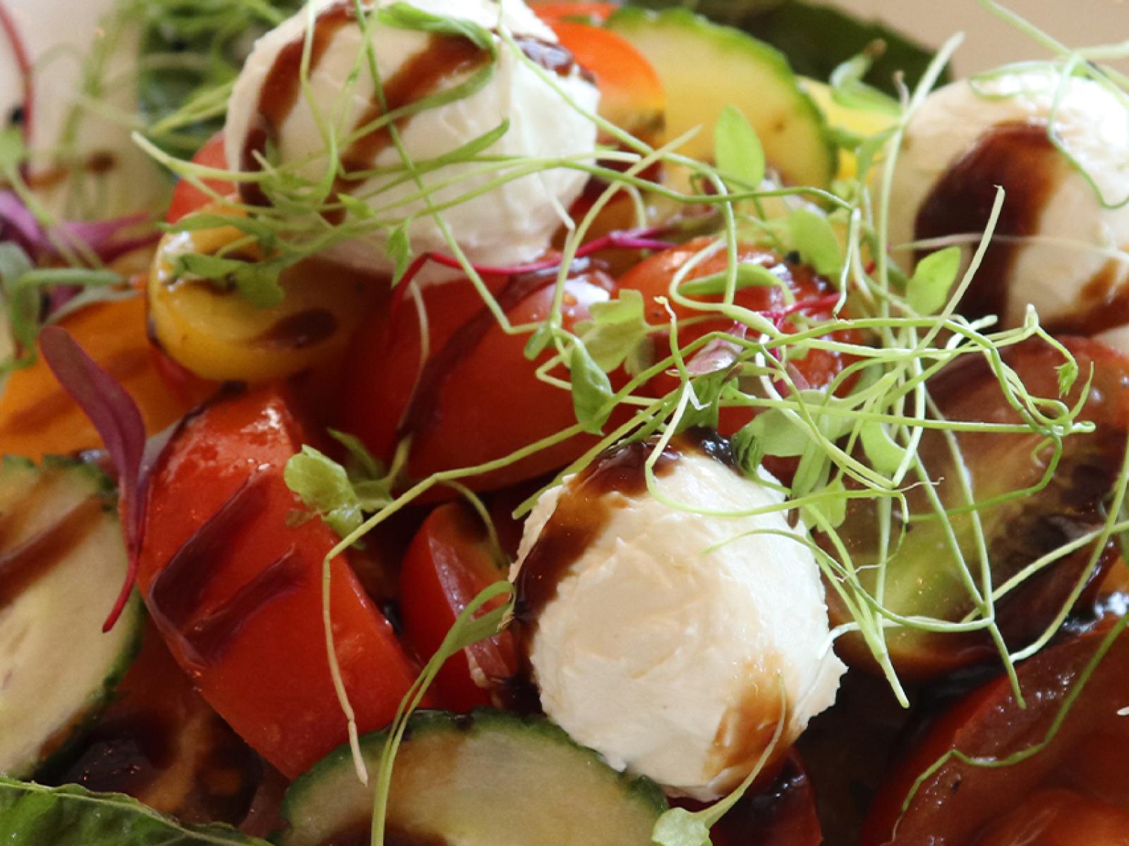 Camp Creek® Inn Dining