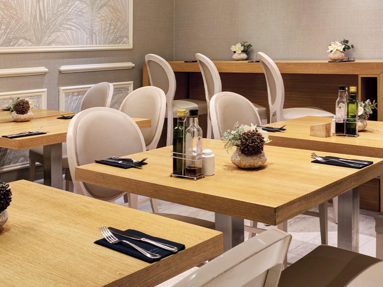 Catalonia Las Cortes Dining