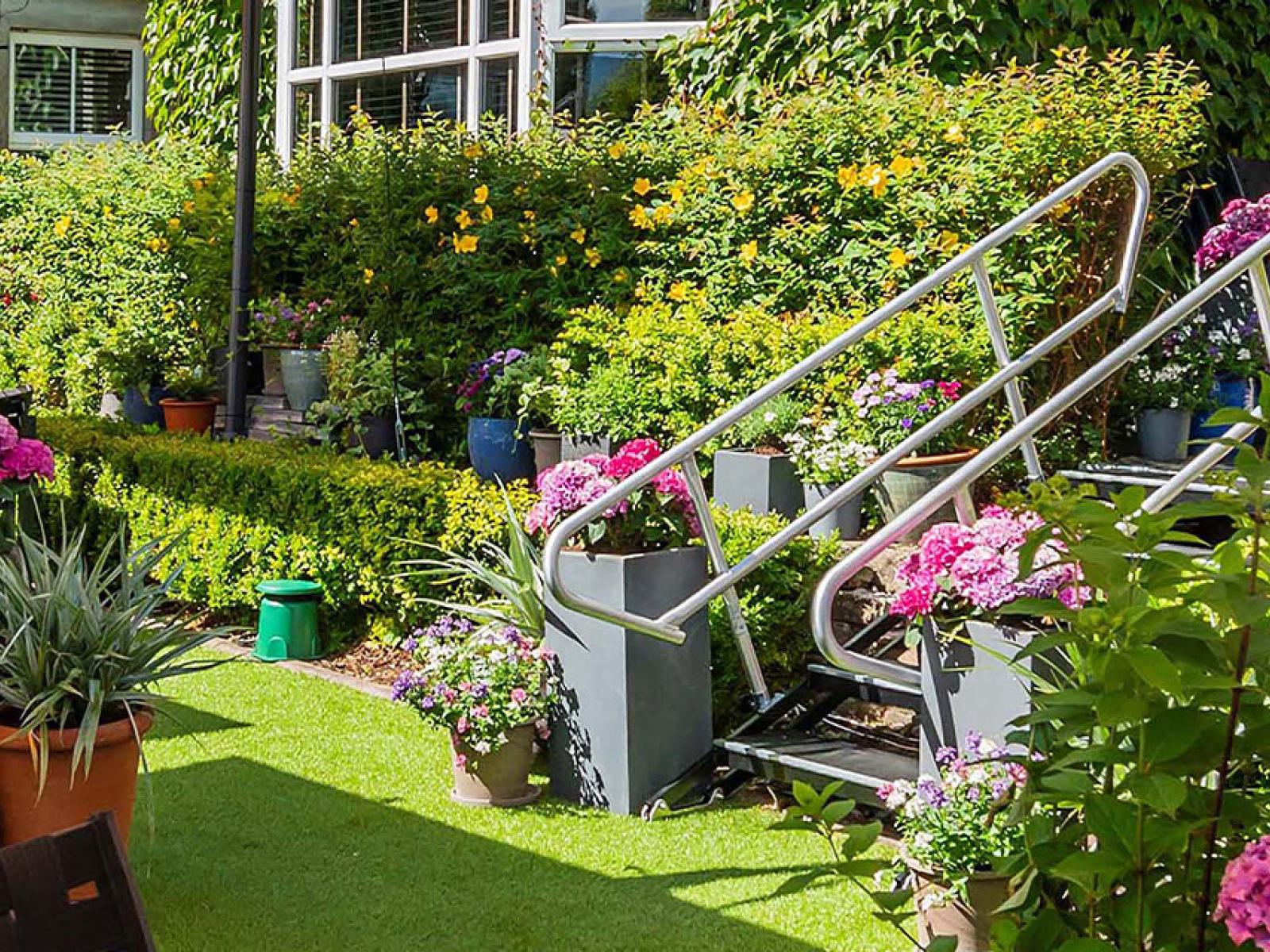The Victoria Killarney Outdoor Garden Dining